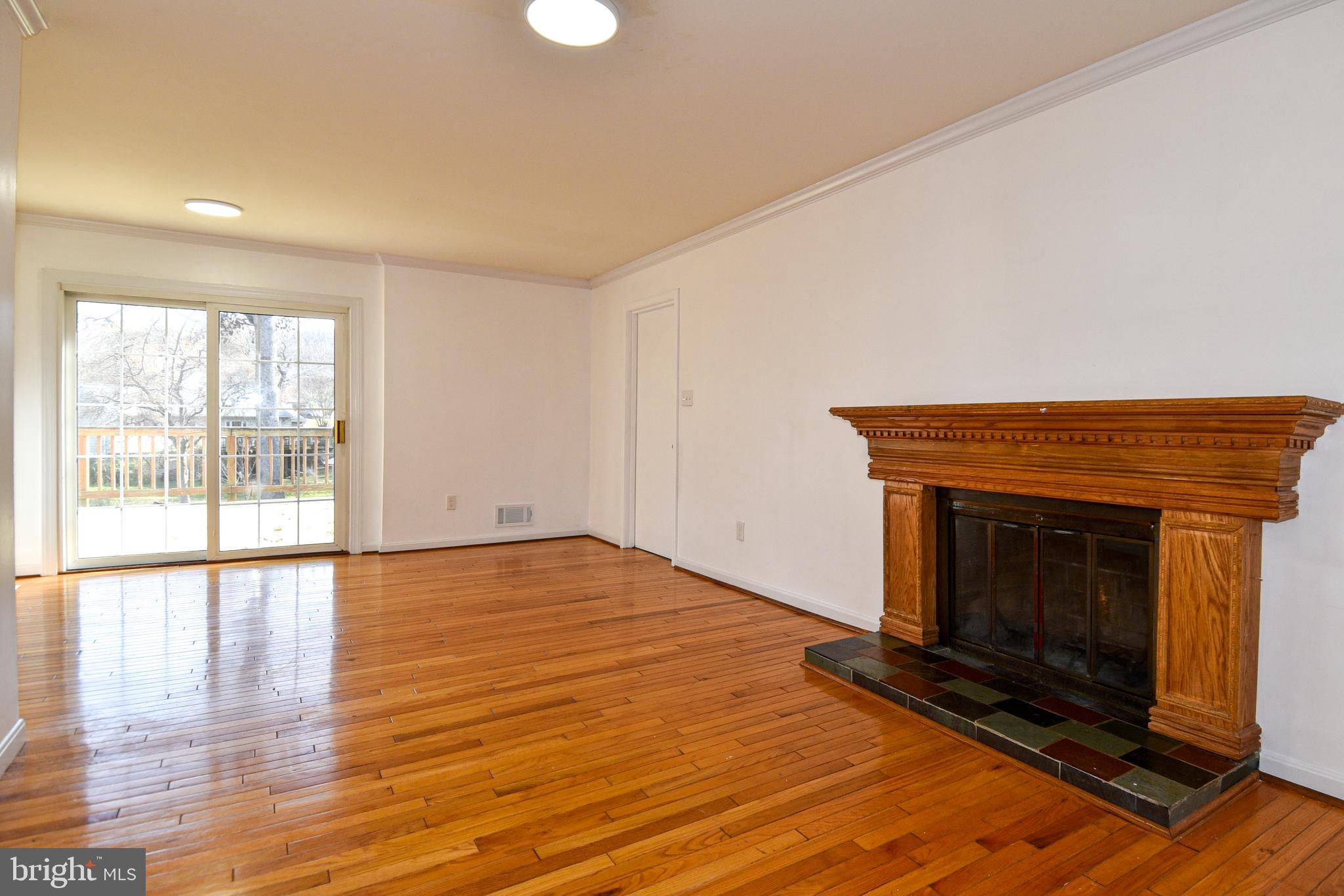 LAYHILL VILLAGE EAST - Residential