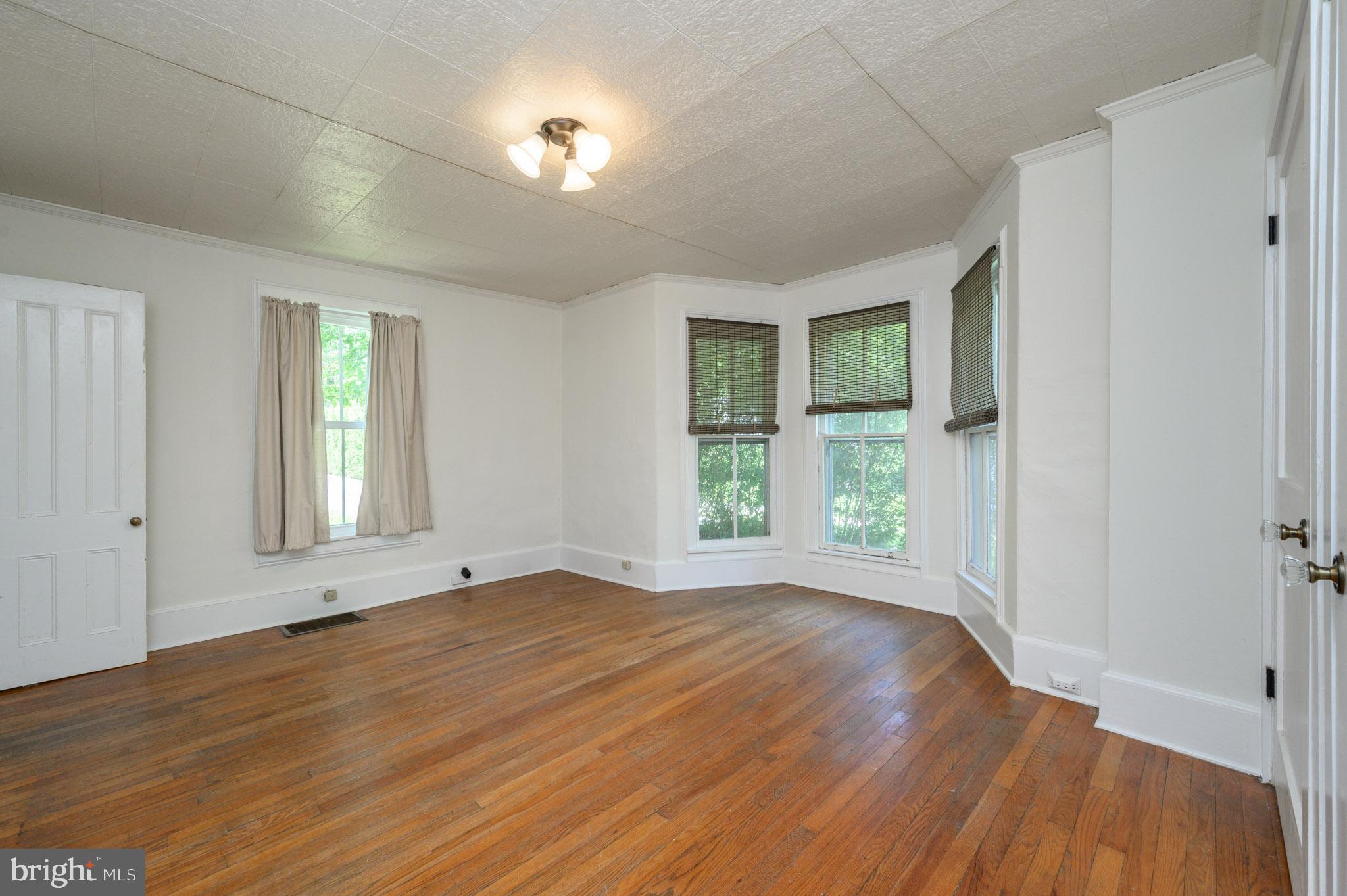 79 MODEL AVENUE