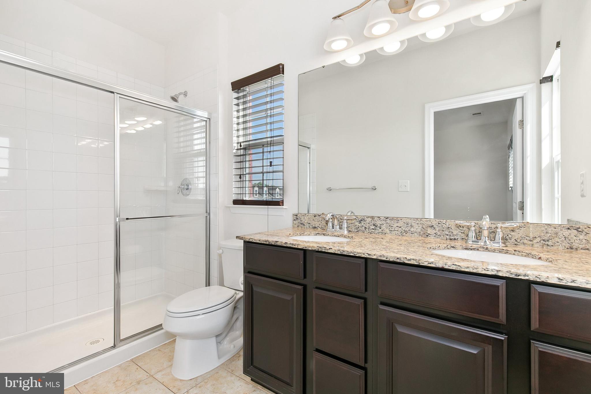 HOWARD SQUARE - Residential