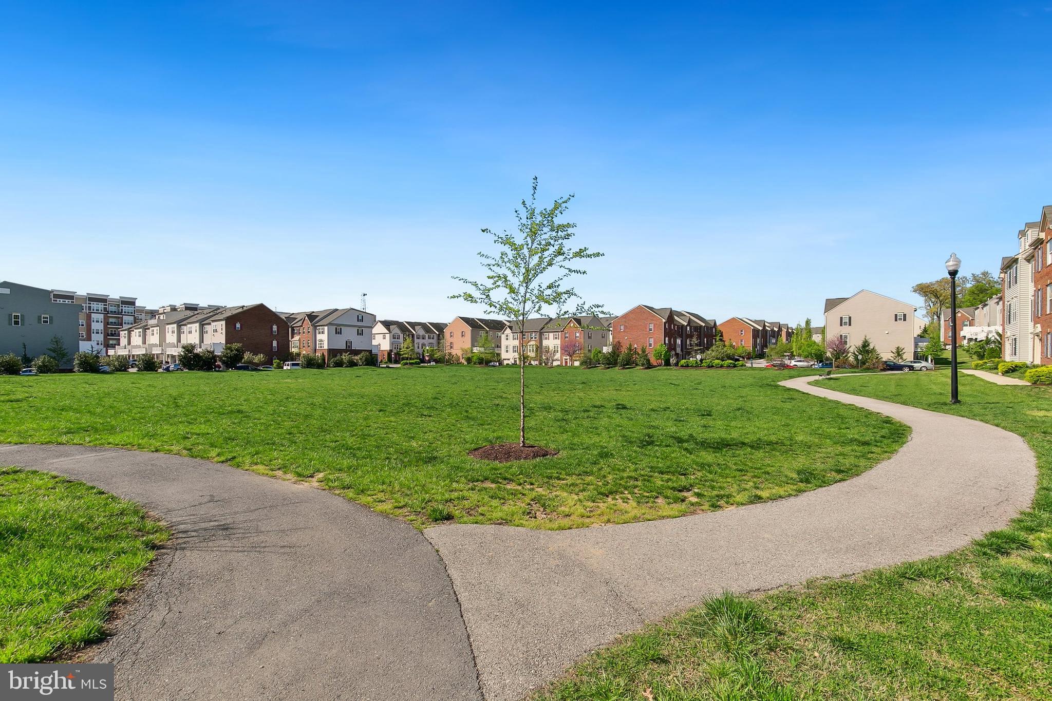 HOWARD SQUARE - Residential