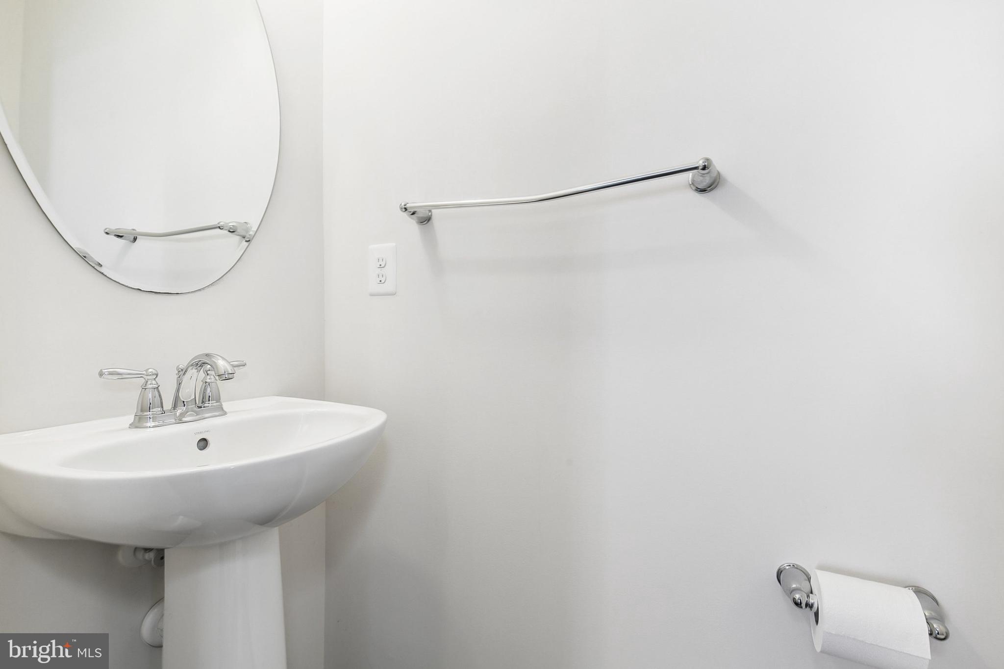 HOWARD SQUARE - Residential