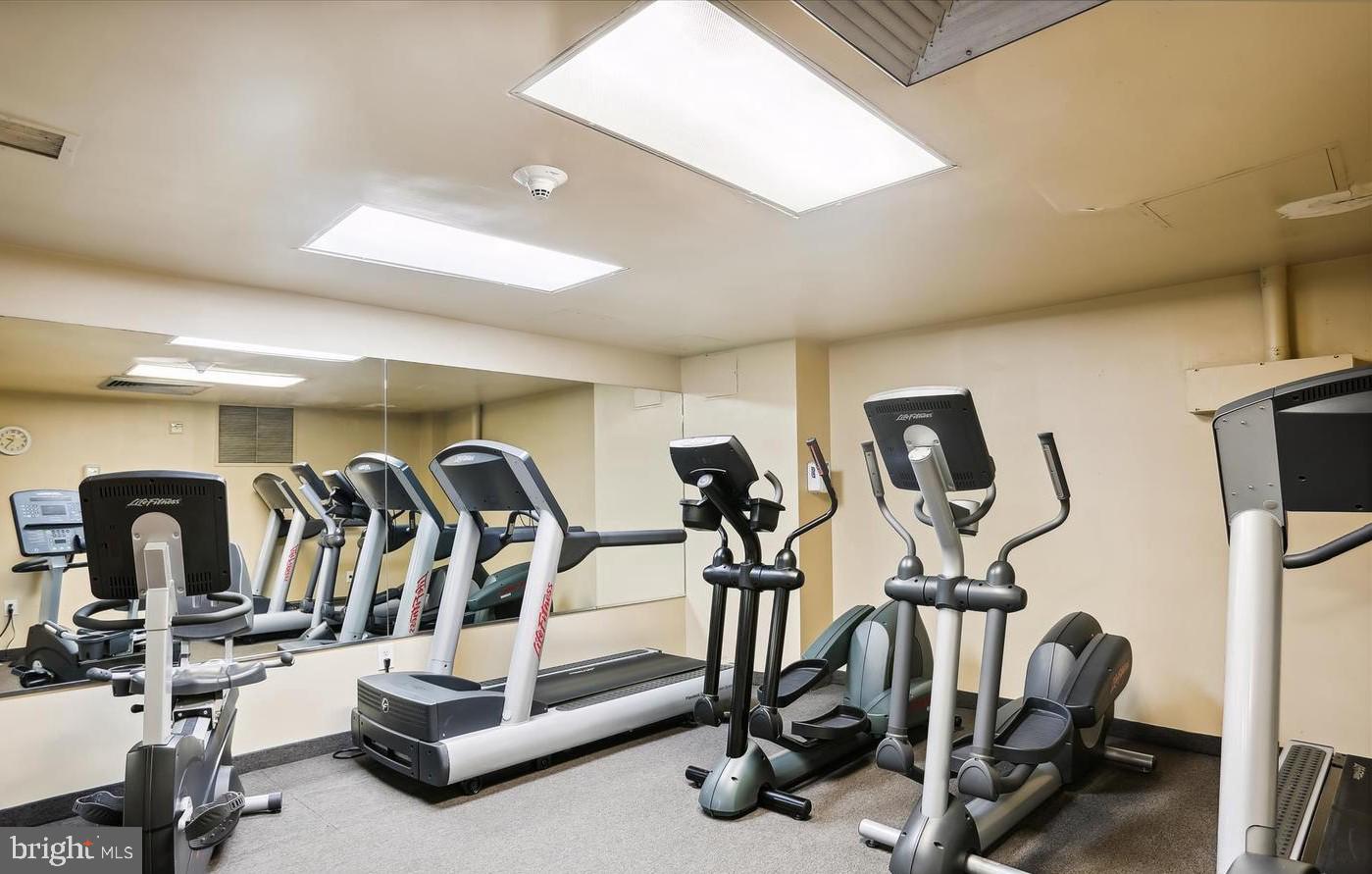 WESTLAKE PARK - Residential