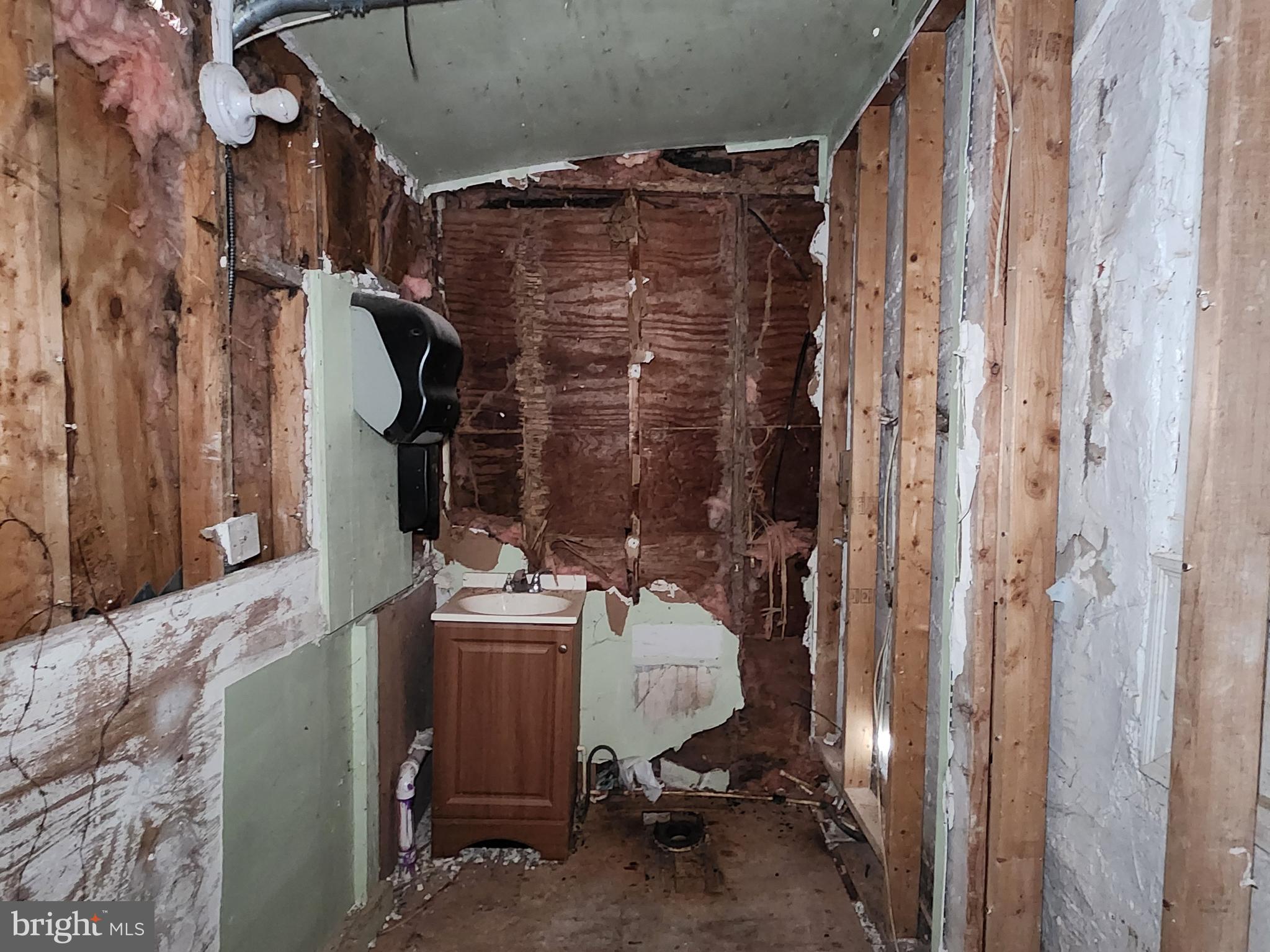 CARROLLTON RIDGE - Commercial Sale