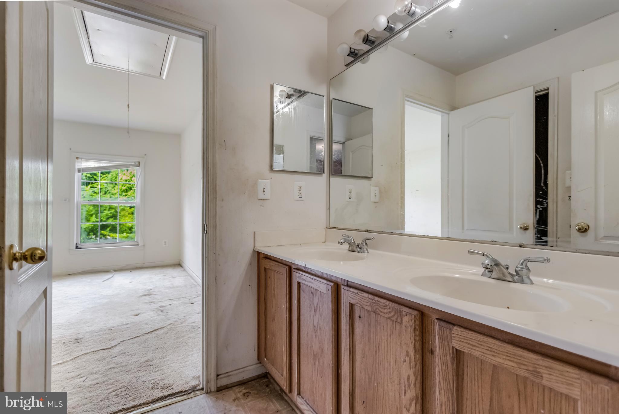 SIERRA MEADOWS - Residential