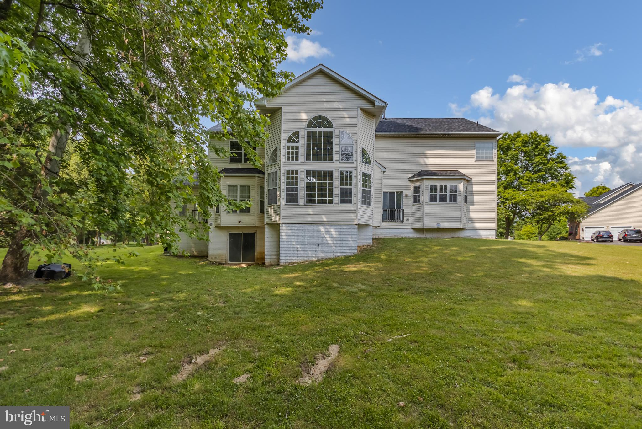 SIERRA MEADOWS - Residential