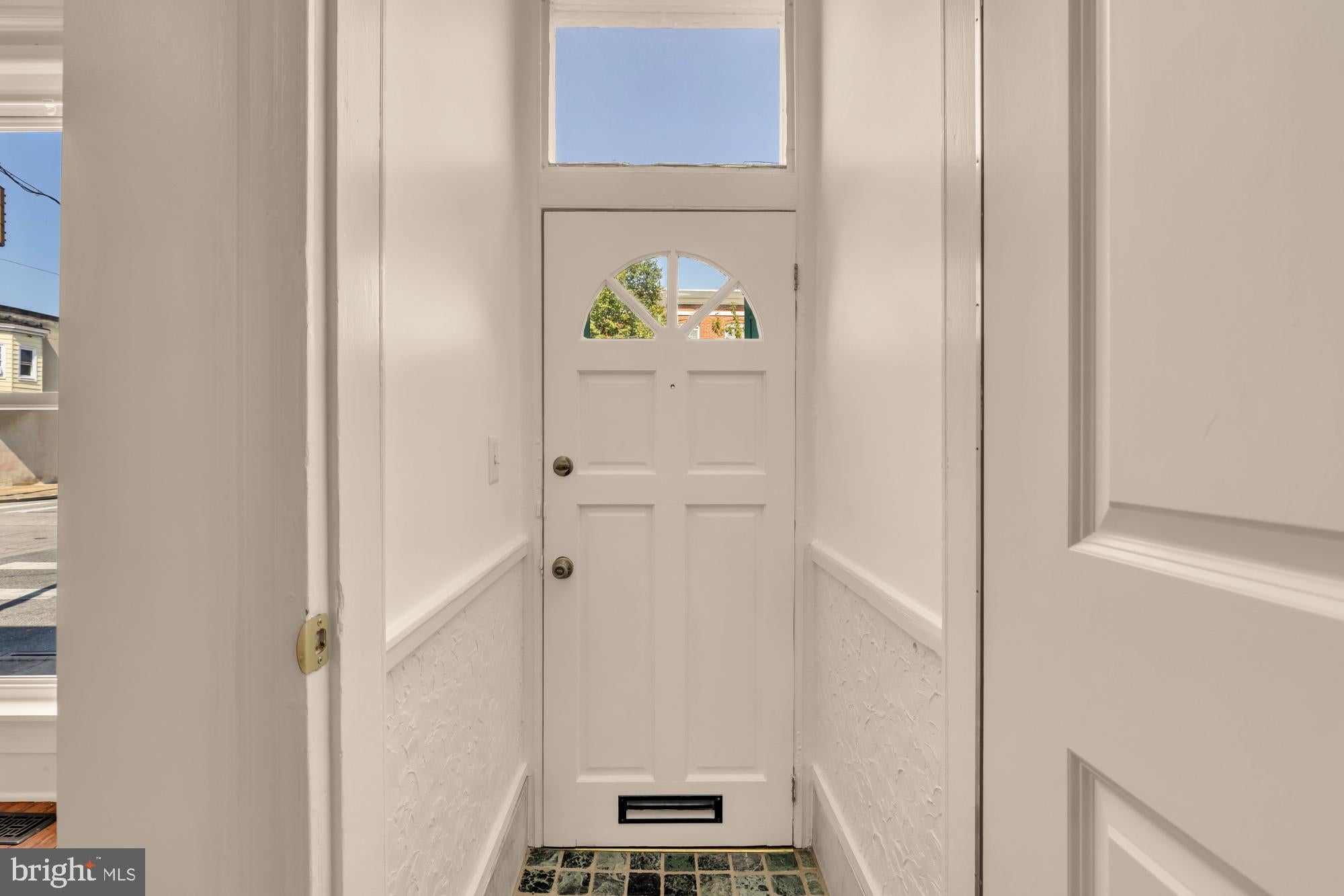 34 N LINWOOD AVENUE