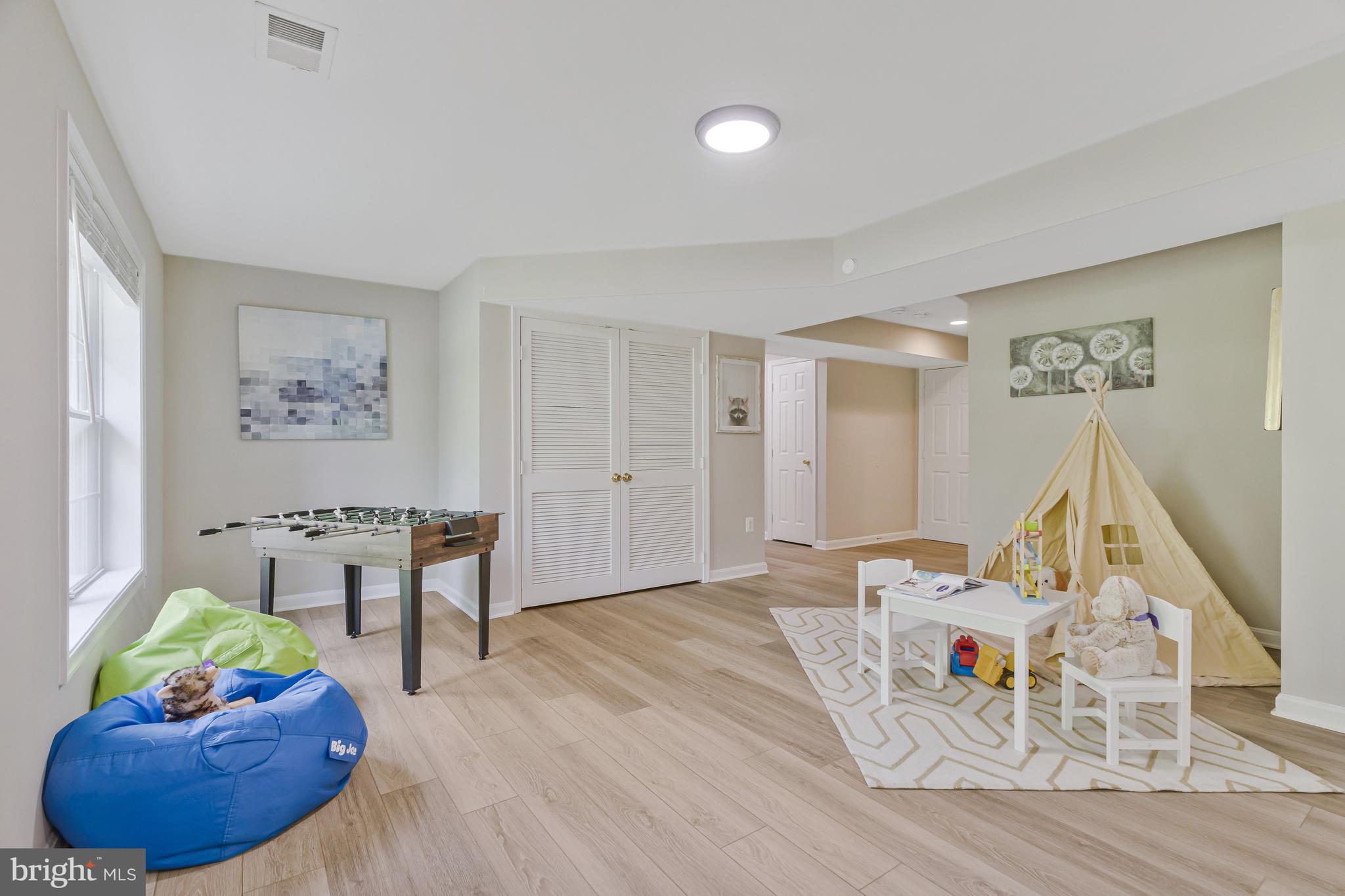 STANTON PARK OVERLOOK - Residential