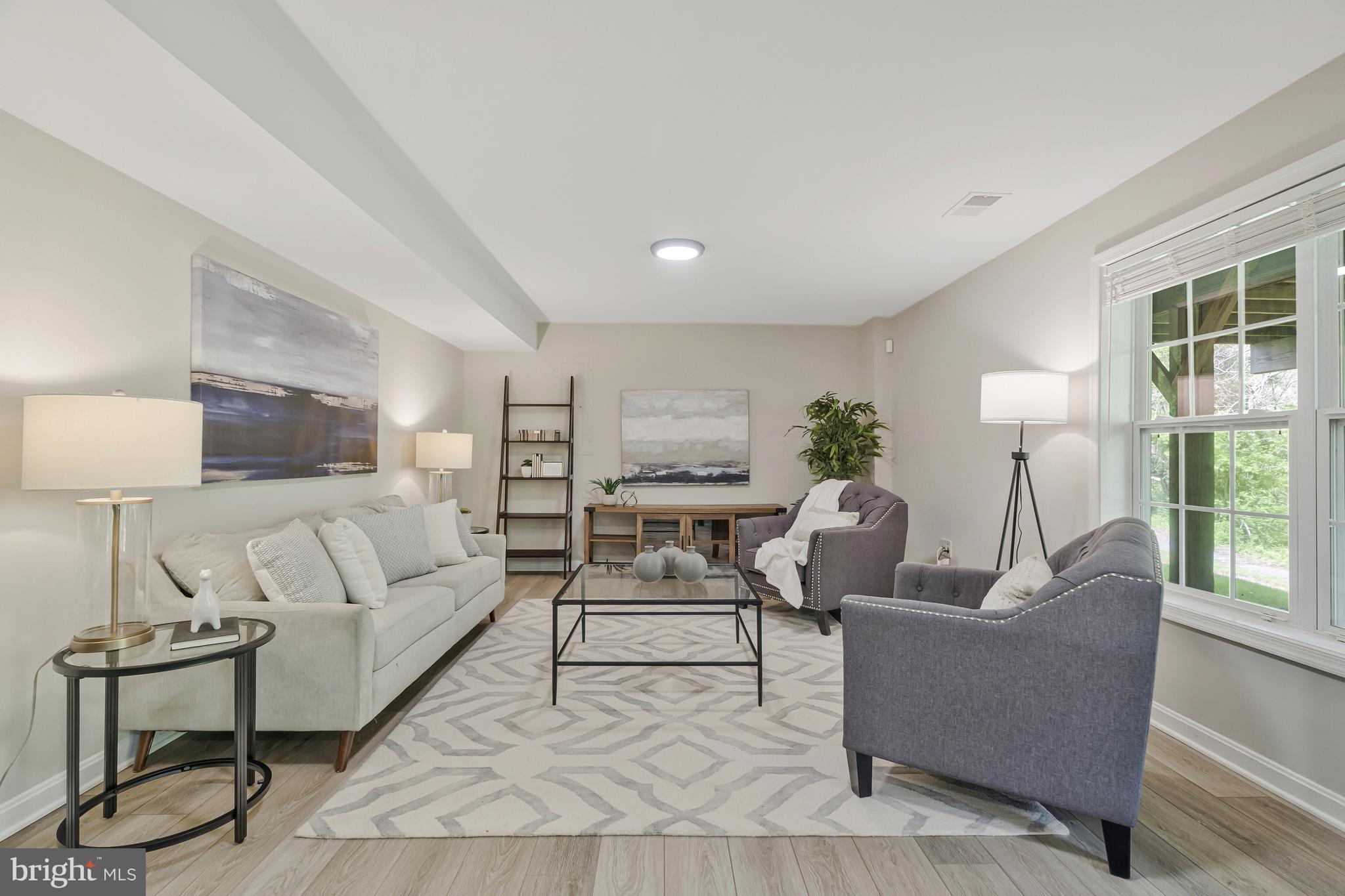 STANTON PARK OVERLOOK - Residential