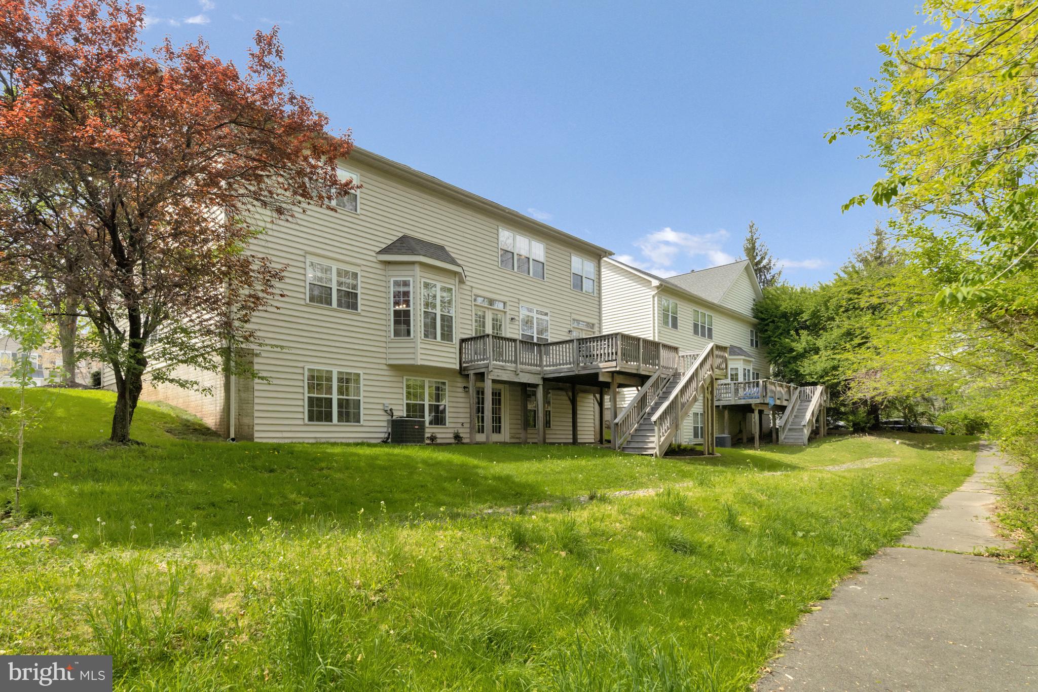 STANTON PARK OVERLOOK - Residential
