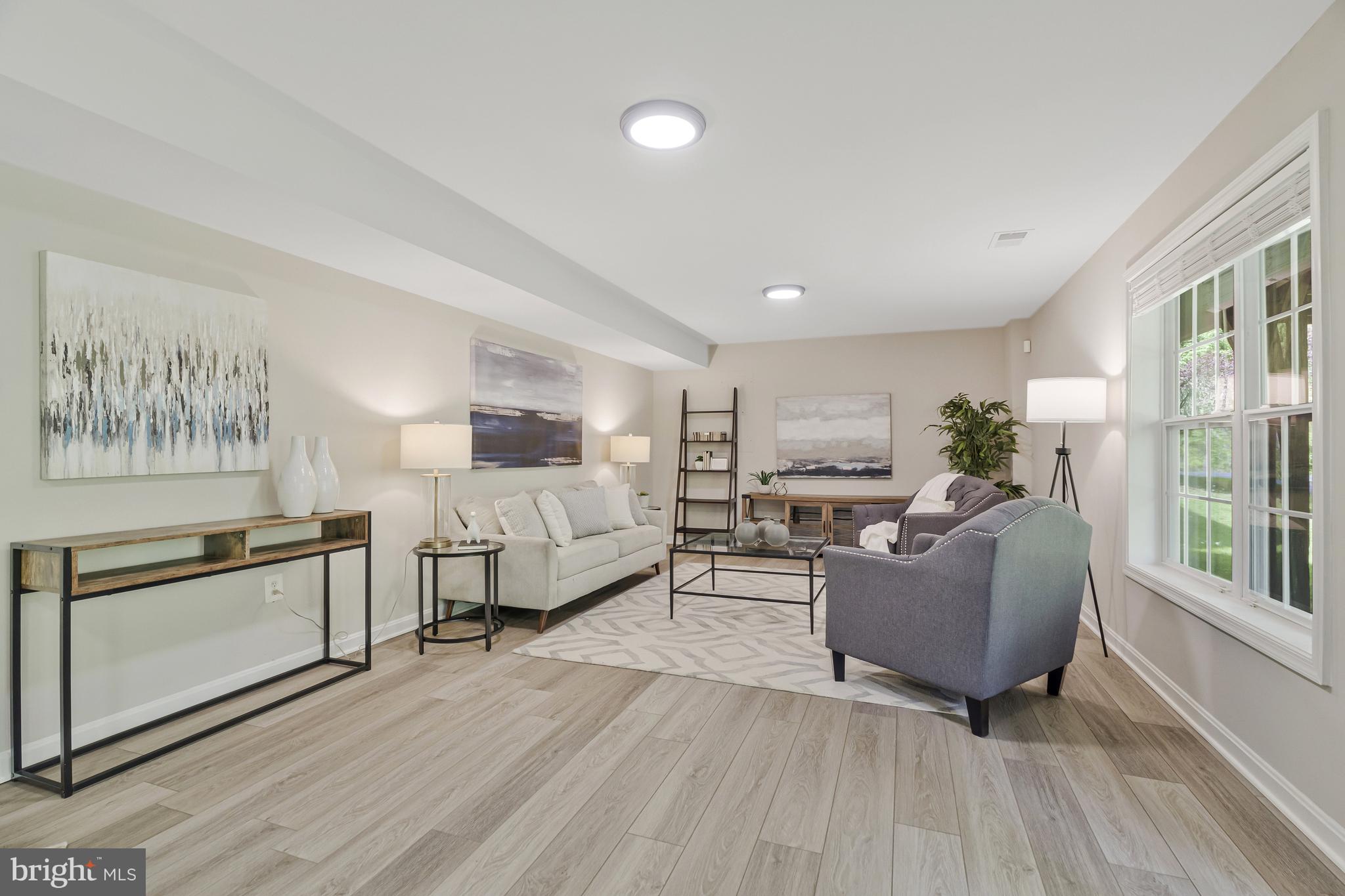 STANTON PARK OVERLOOK - Residential