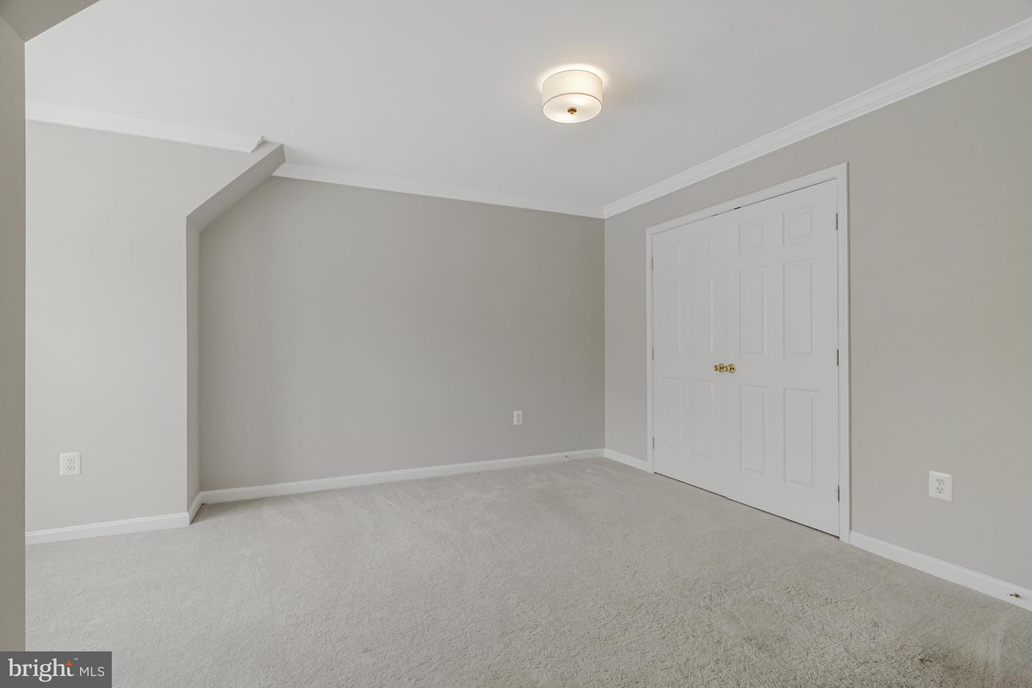 STANTON PARK OVERLOOK - Residential