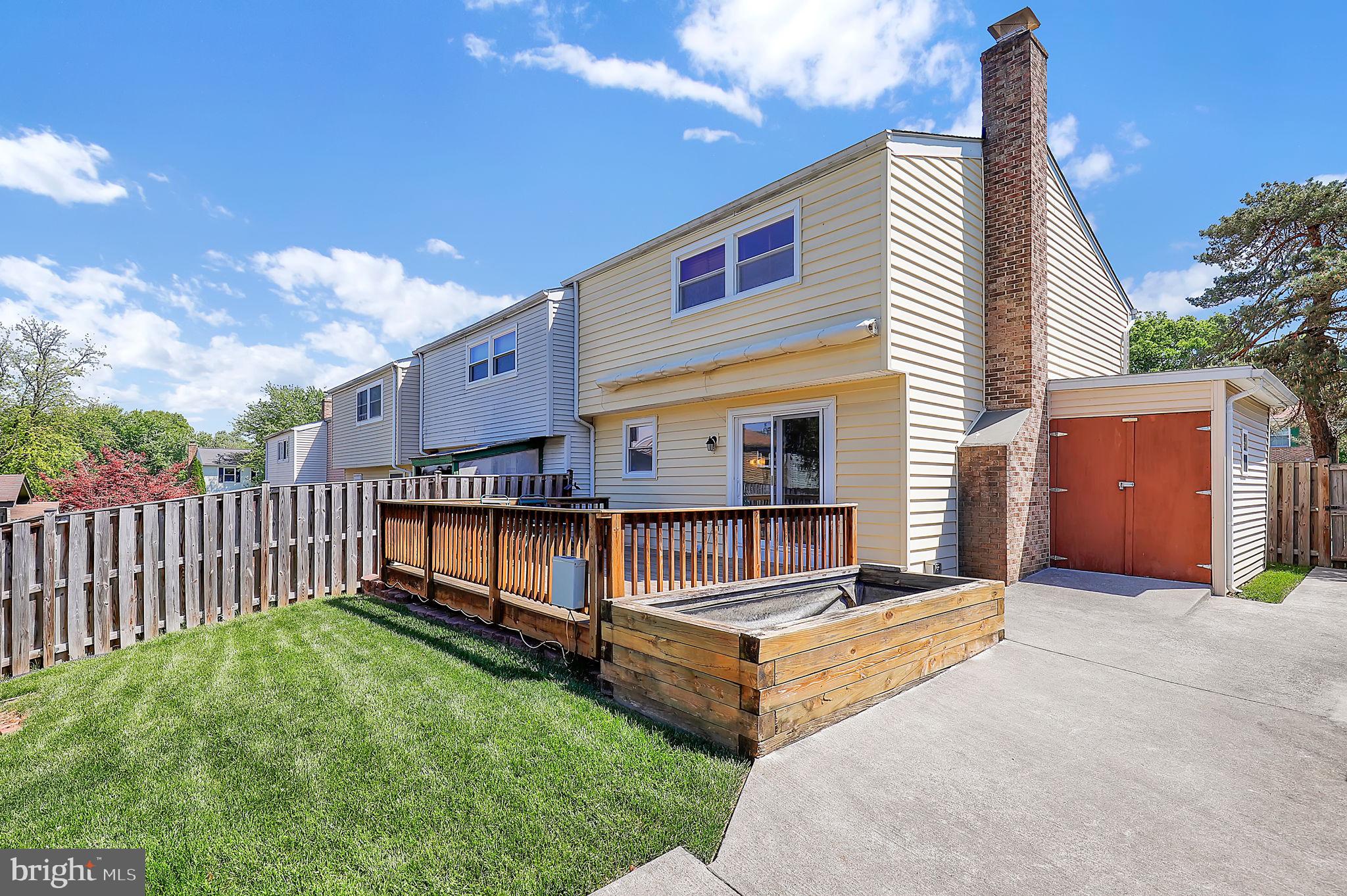 AMBER MEADOWS - Residential