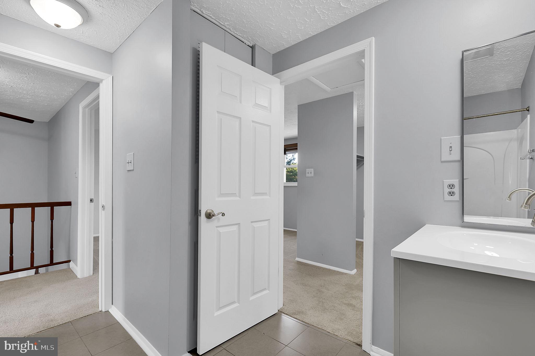 AMBER MEADOWS - Residential