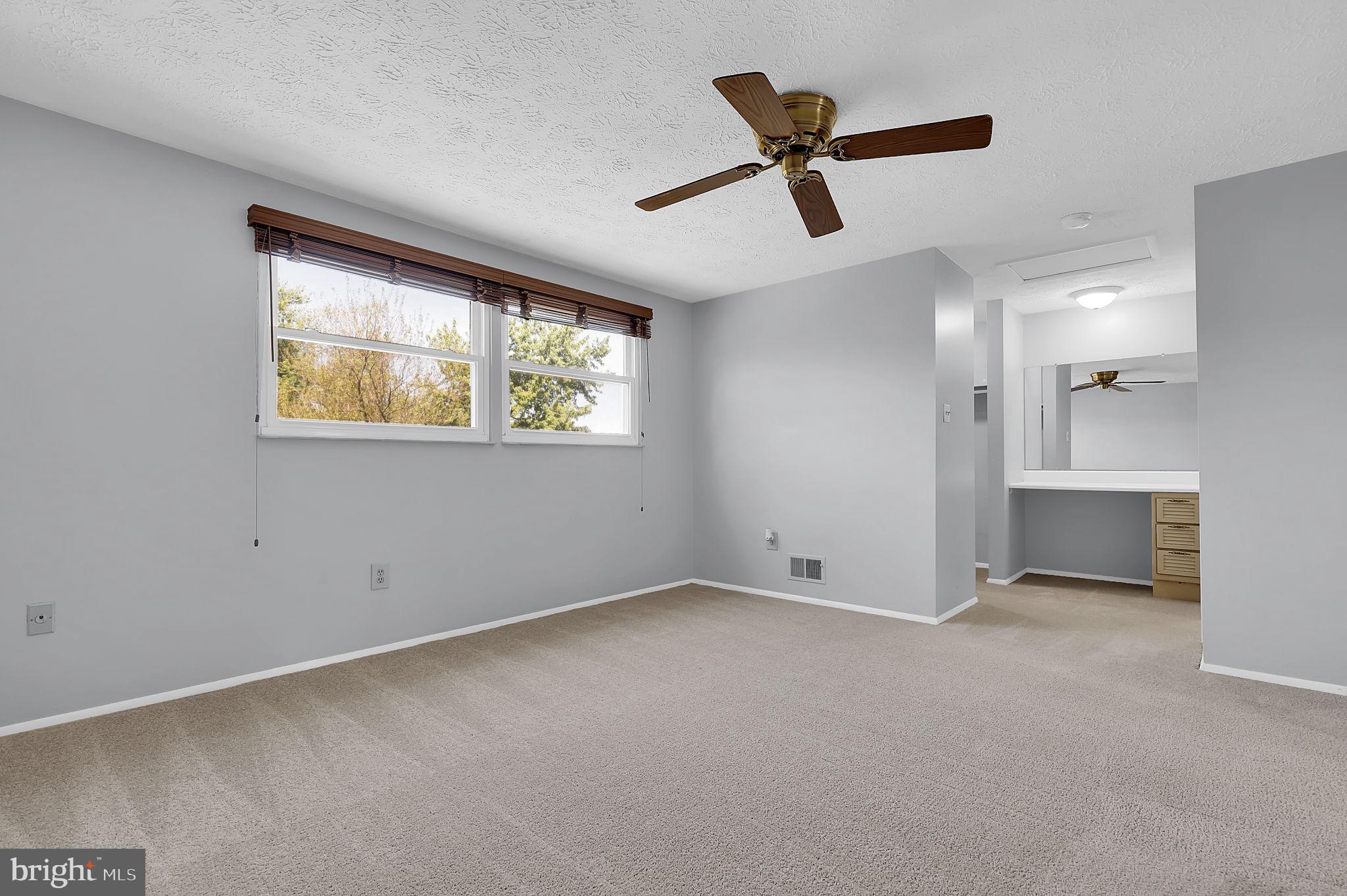 AMBER MEADOWS - Residential