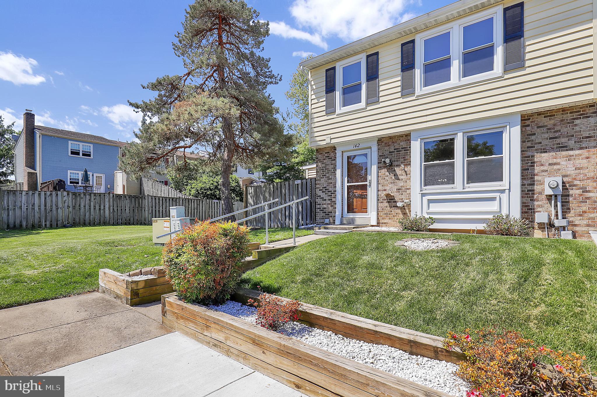 AMBER MEADOWS - Residential