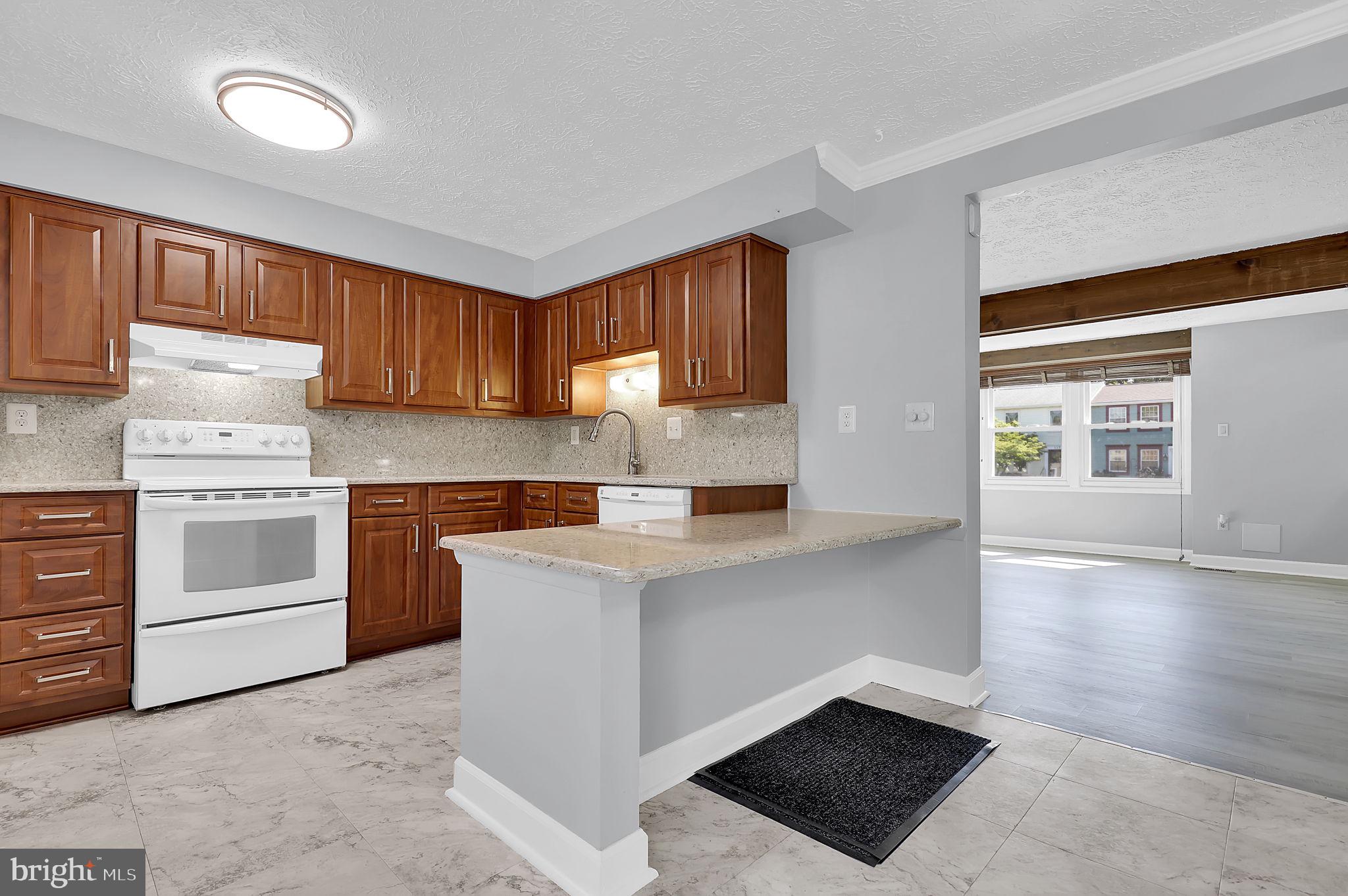 AMBER MEADOWS - Residential