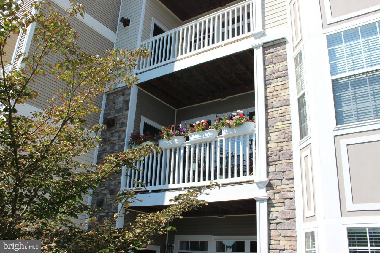 WESTCHESTER AT STRATFORD - Residential