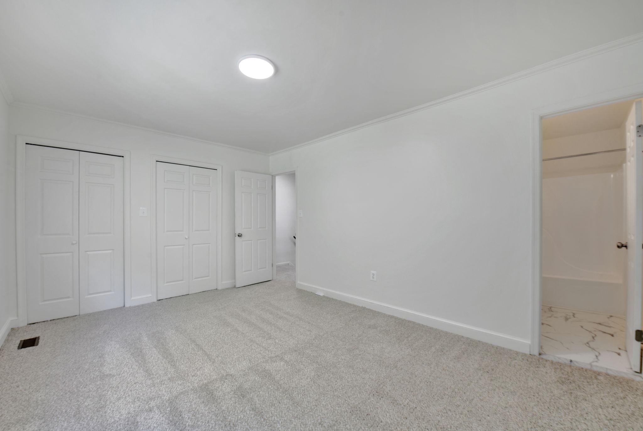 TEMPLE HILLS - Residential