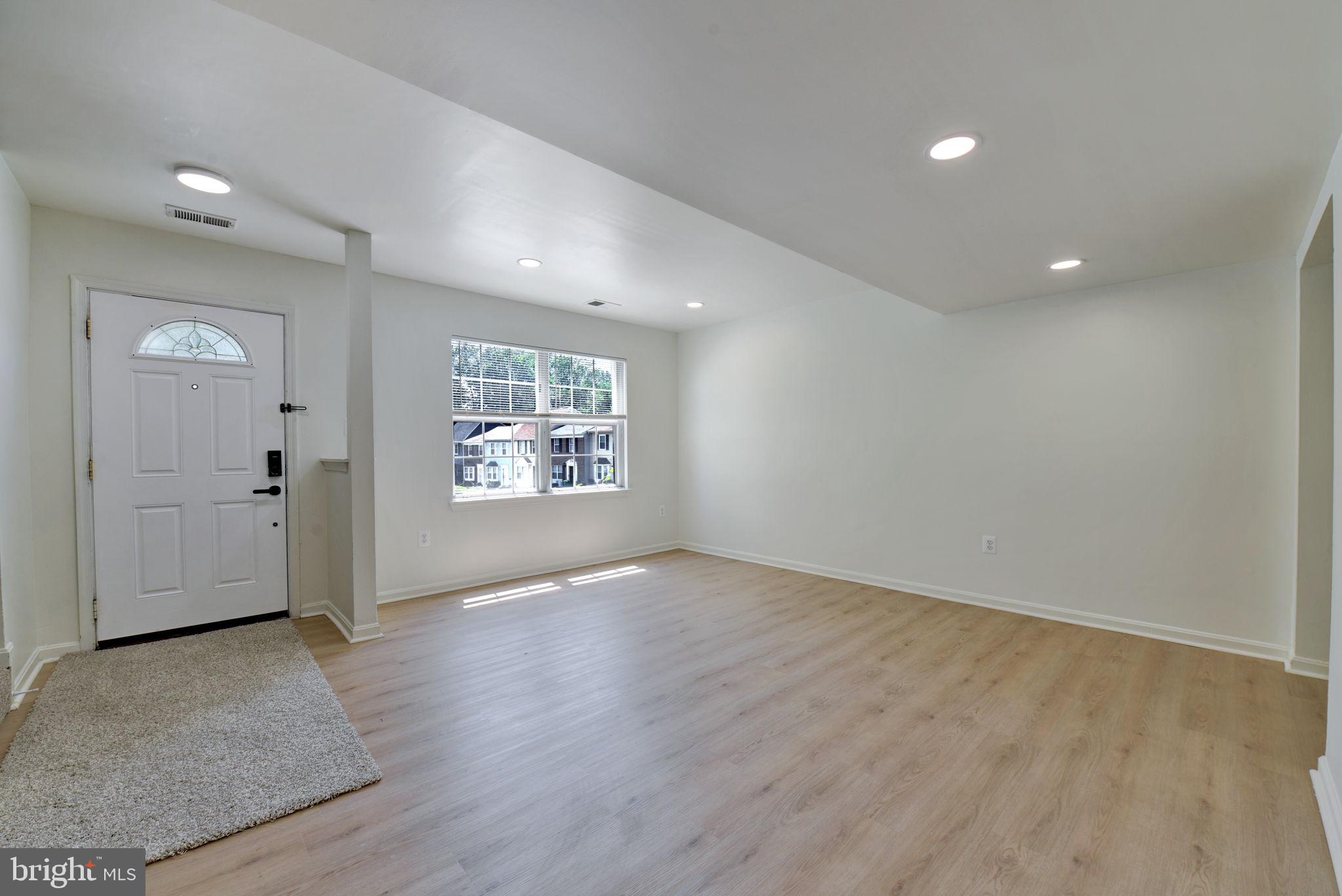 TEMPLE HILLS - Residential