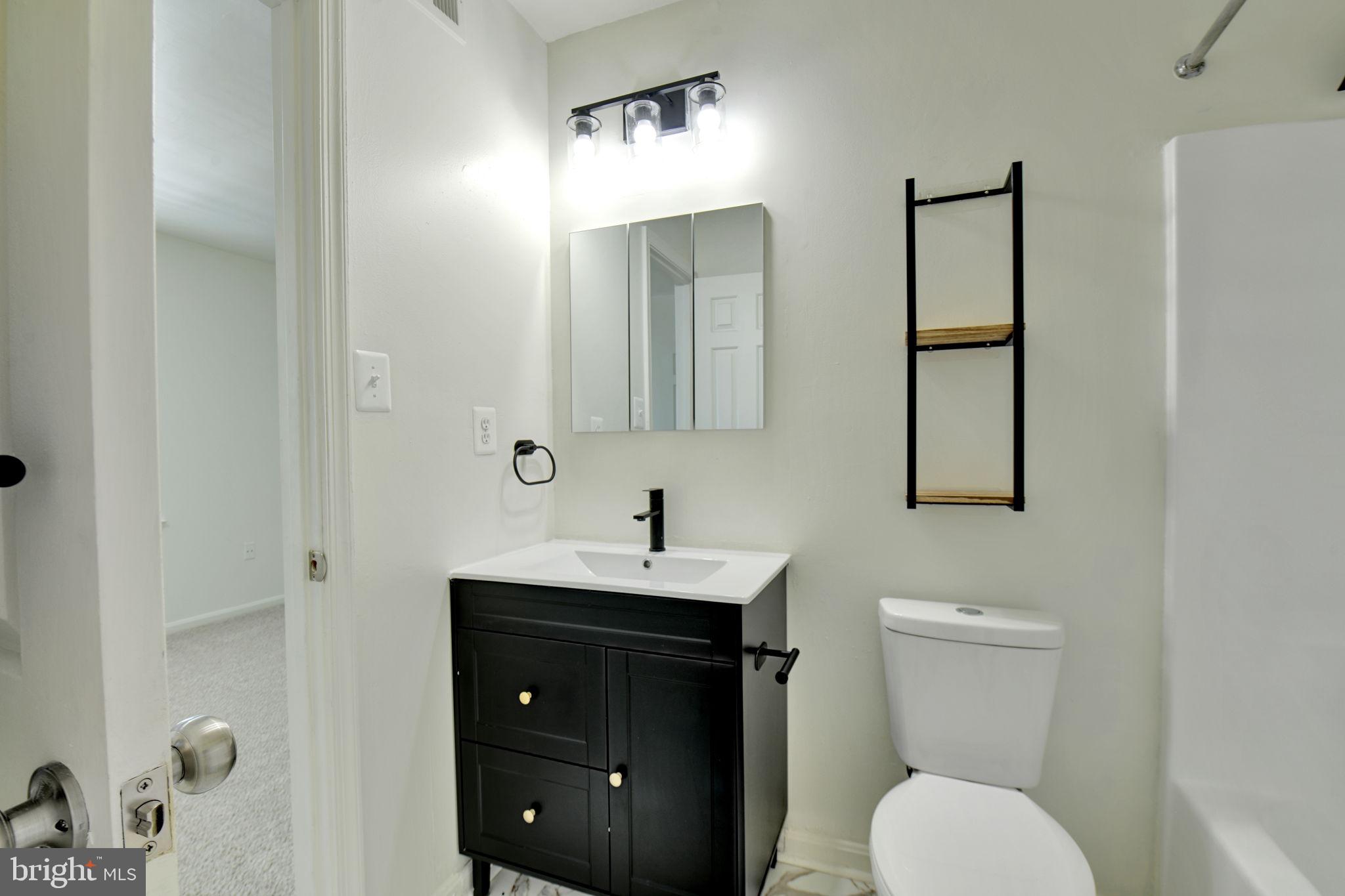 TEMPLE HILLS - Residential