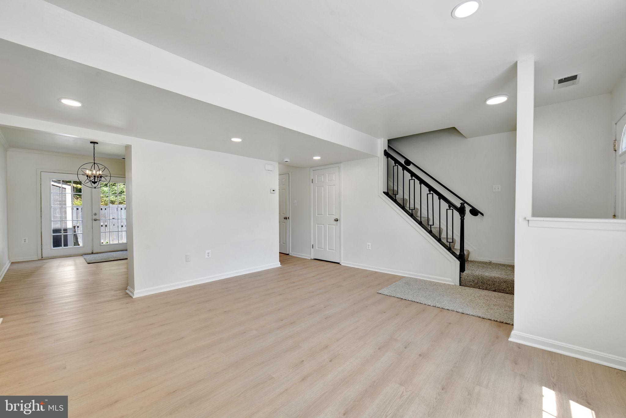 TEMPLE HILLS - Residential