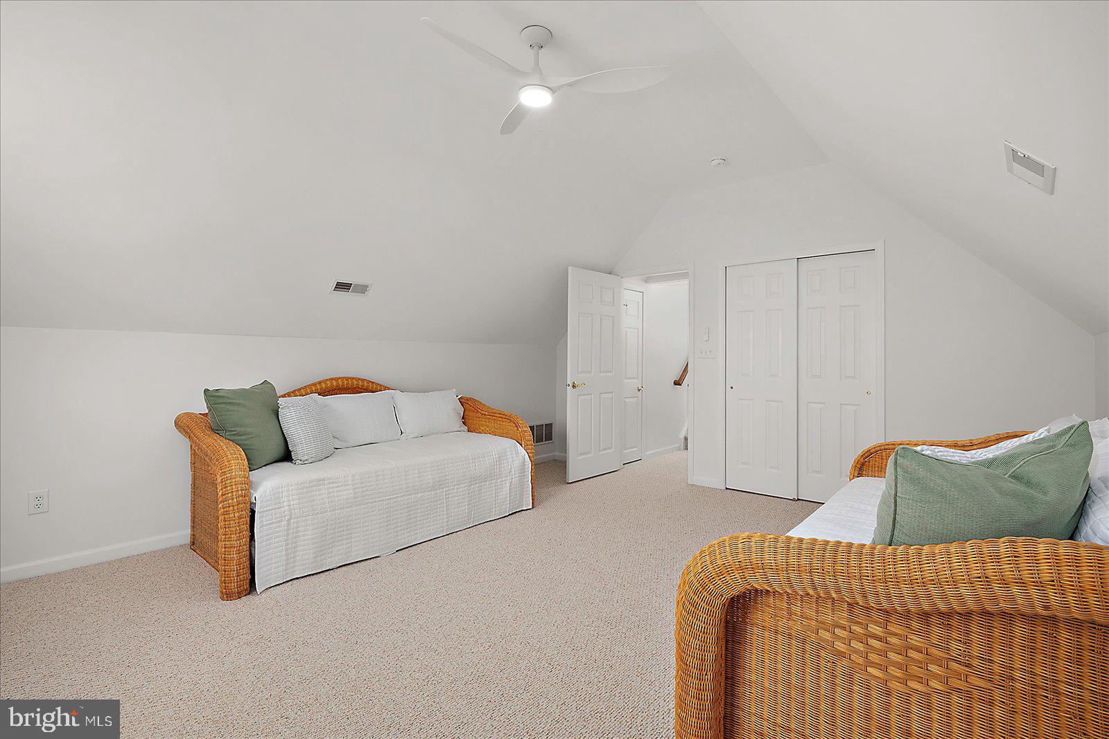 BETHANY LAKES - Residential