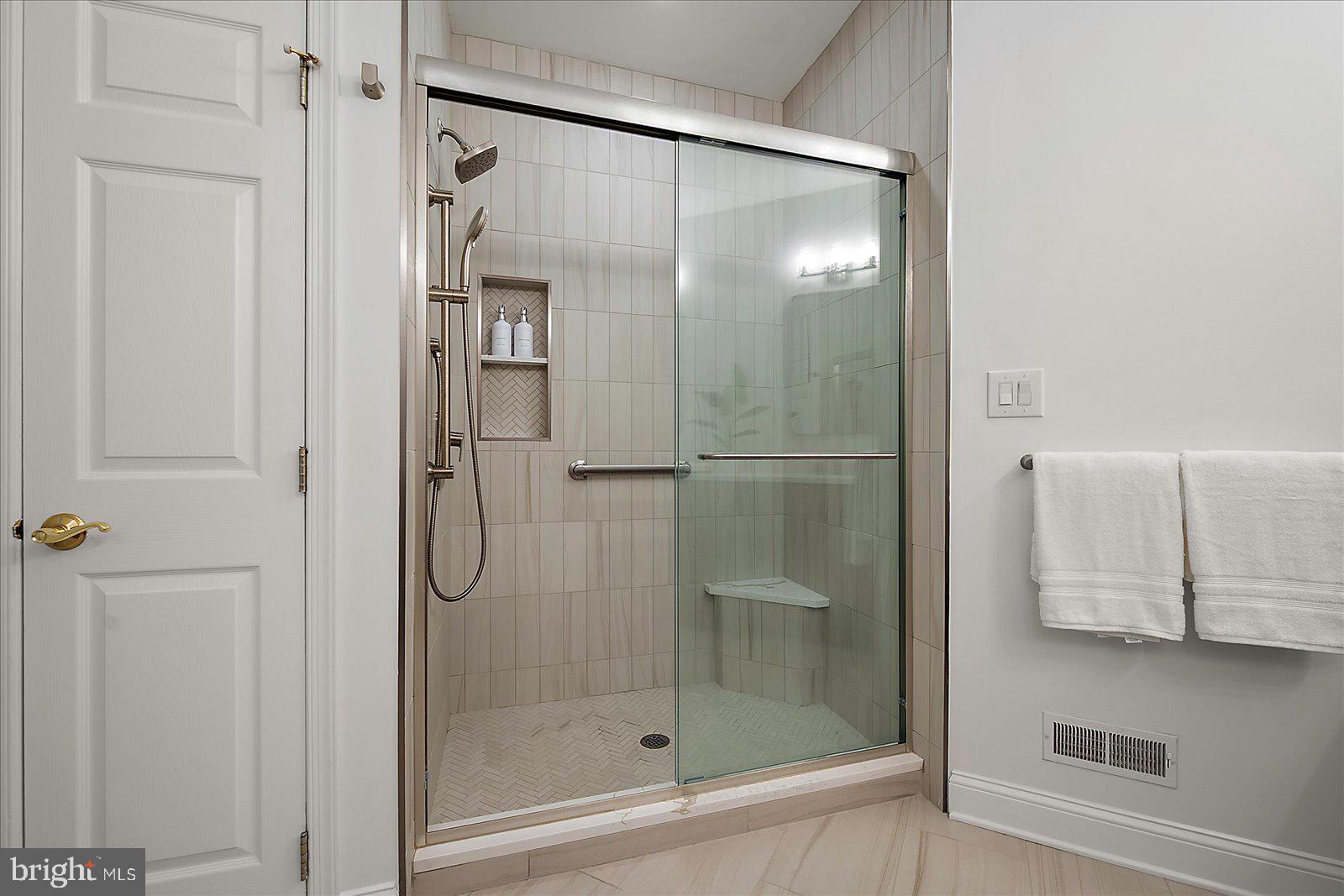 BETHANY LAKES - Residential