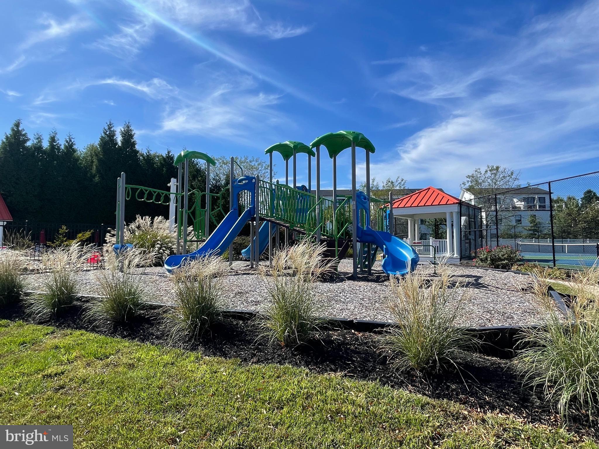 BETHANY LAKES - Residential