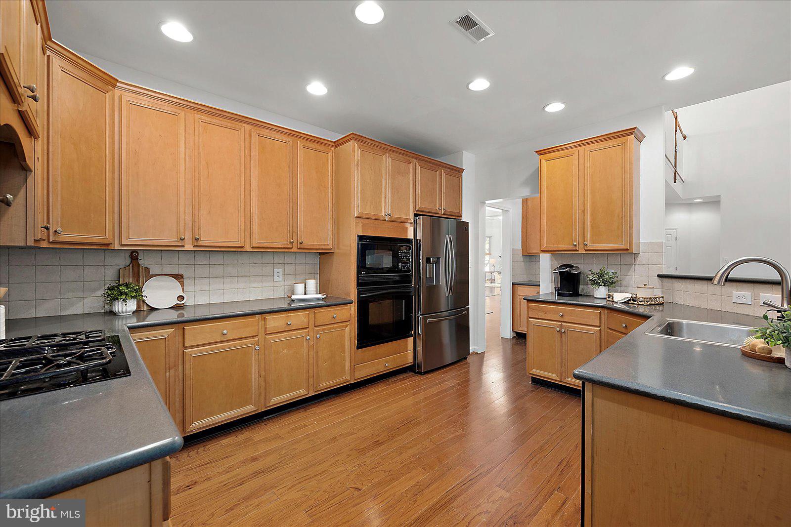 BETHANY LAKES - Residential