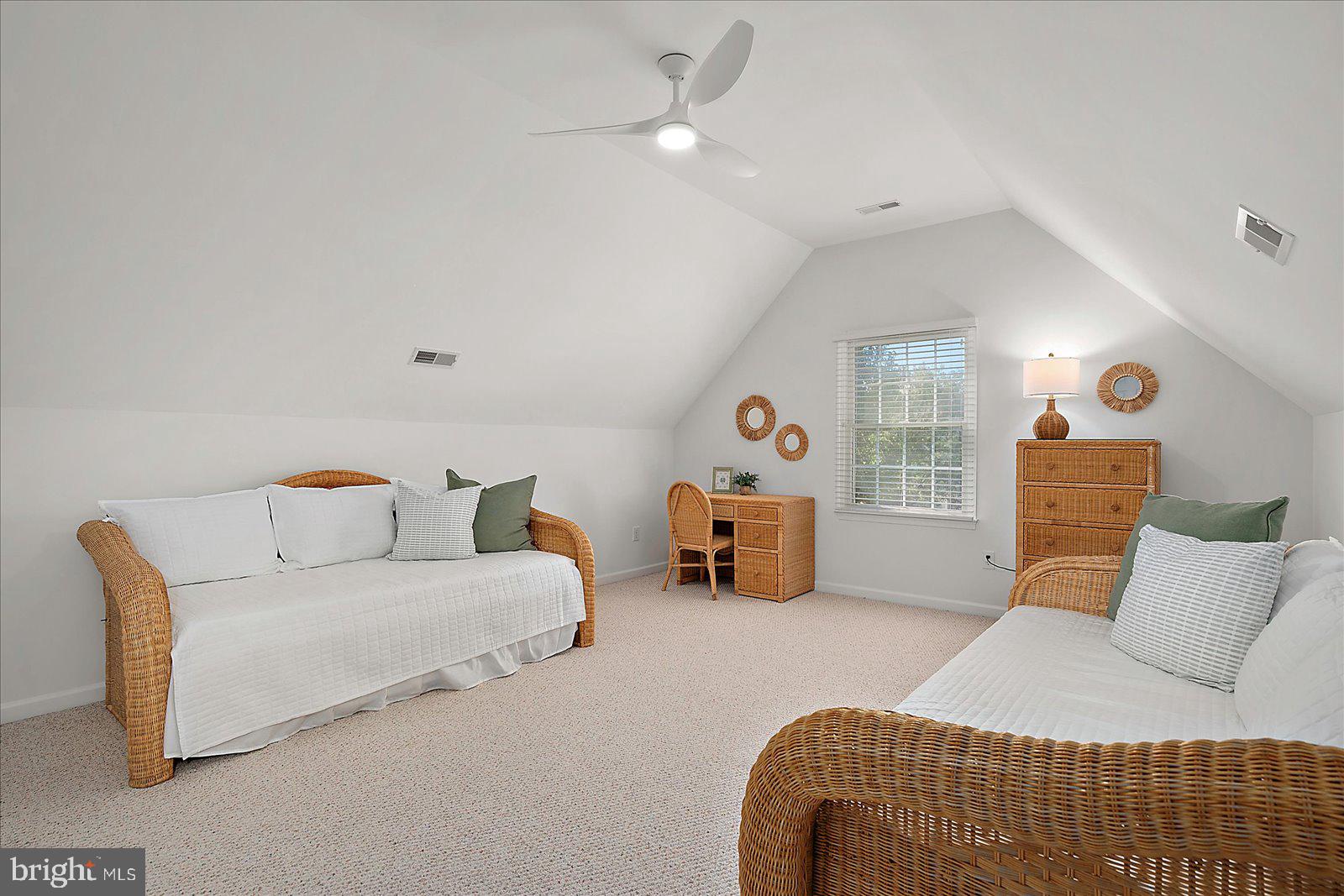 BETHANY LAKES - Residential