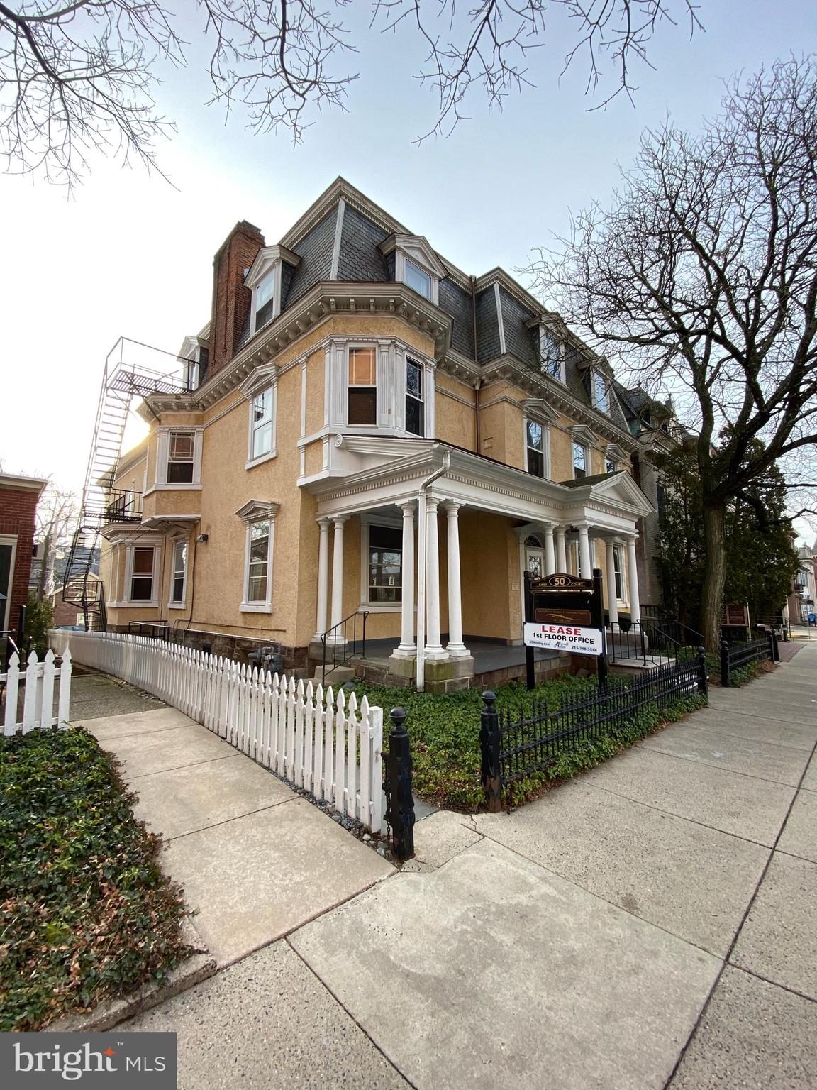 Historic and Beautiful 3rd floor 1 bedrroom 1 bath is currently available in a prominent block of East Court St. Well maintained building with attractive entrance and beautiful turn of the century original oak woodwork. Located in close vicinity to restaurants, shopping, county court house and other amenities . Rent includes water, sewer and heat. Washer and dryer on premises. Unit comes with assigned parking spot in the private lot behind the building.