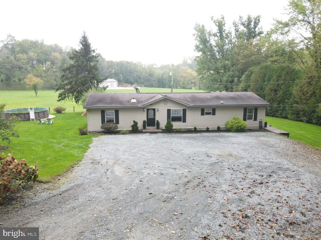 Photo of 275 S Belmont Road, Paradise, PA 17562 (MLS # PALA2042608)