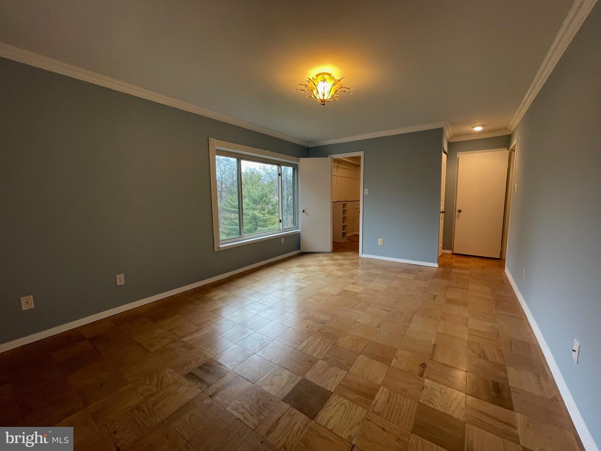 GEORGETOWN VILLAGE - Residential Lease