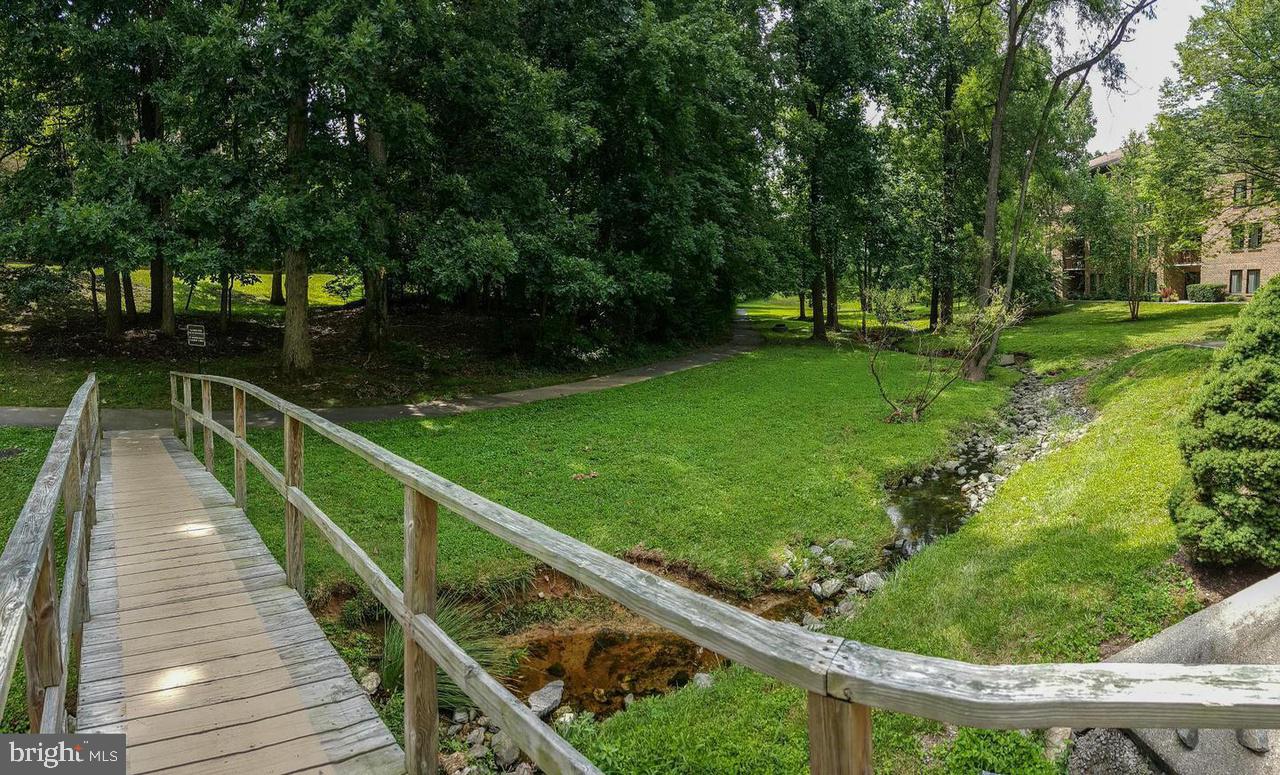 GEORGETOWN VILLAGE - Residential Lease