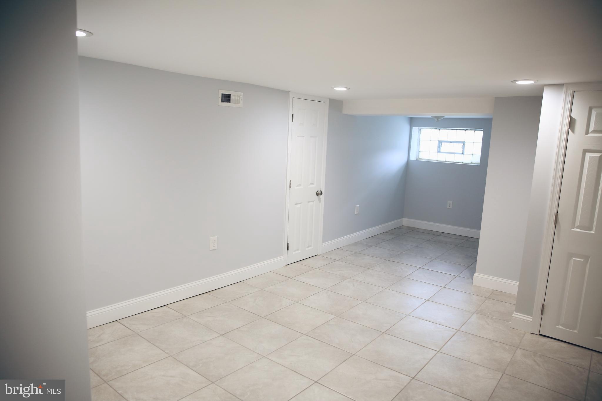 PHILADELPHIA - Residential