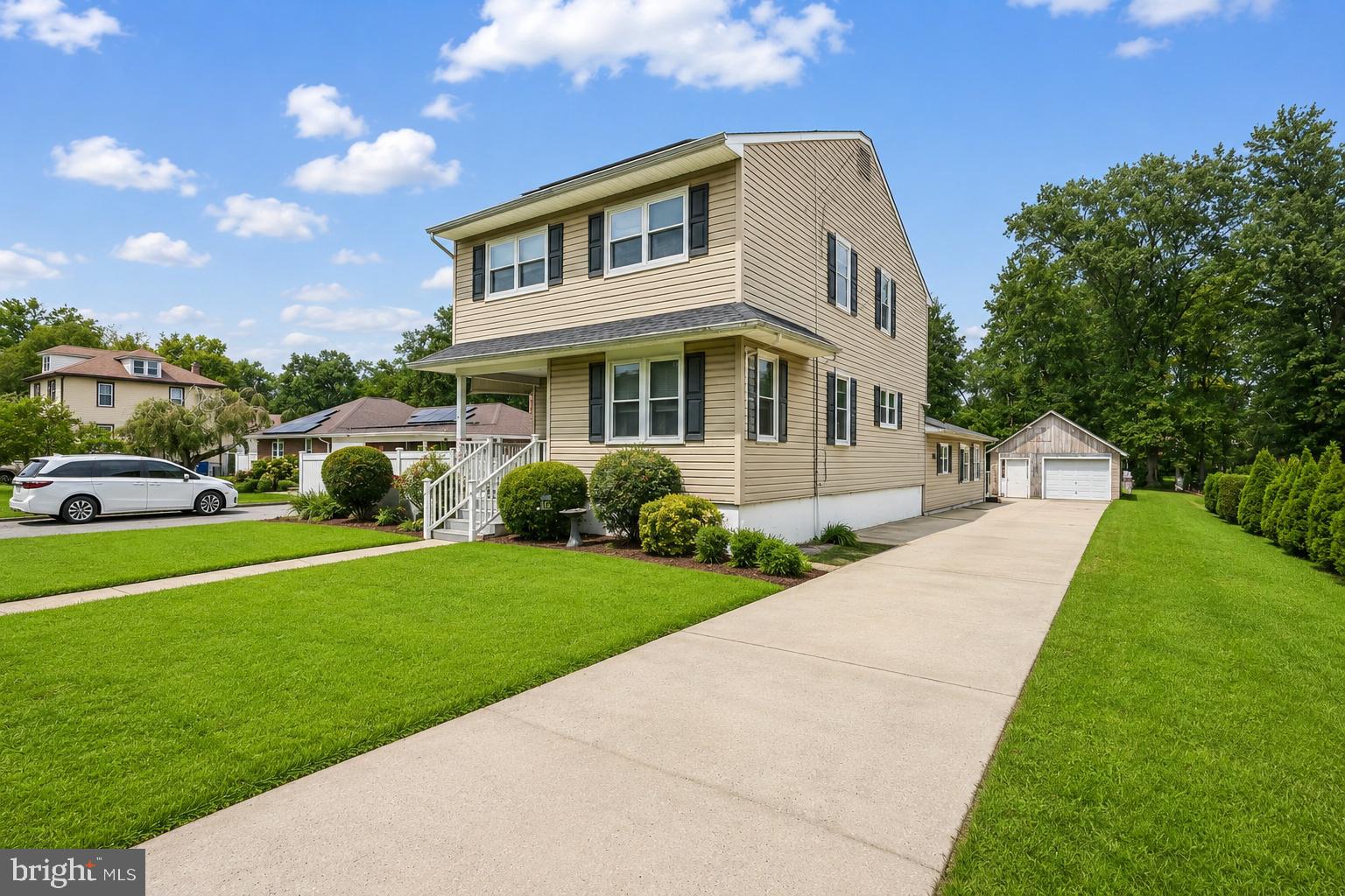 19 CLAYPOOLE AVENUE