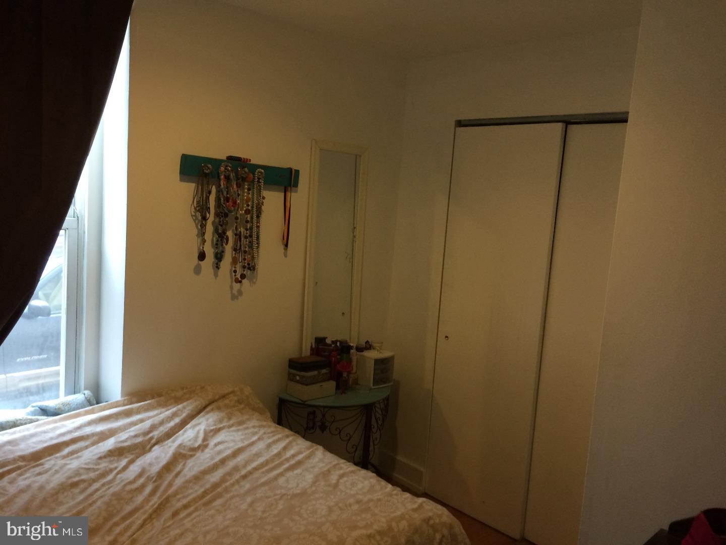 GRADUATE HOSPITAL - Residential Lease