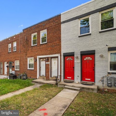 1731 HOLBROOK STREET NE WASHINGTON DC 20002