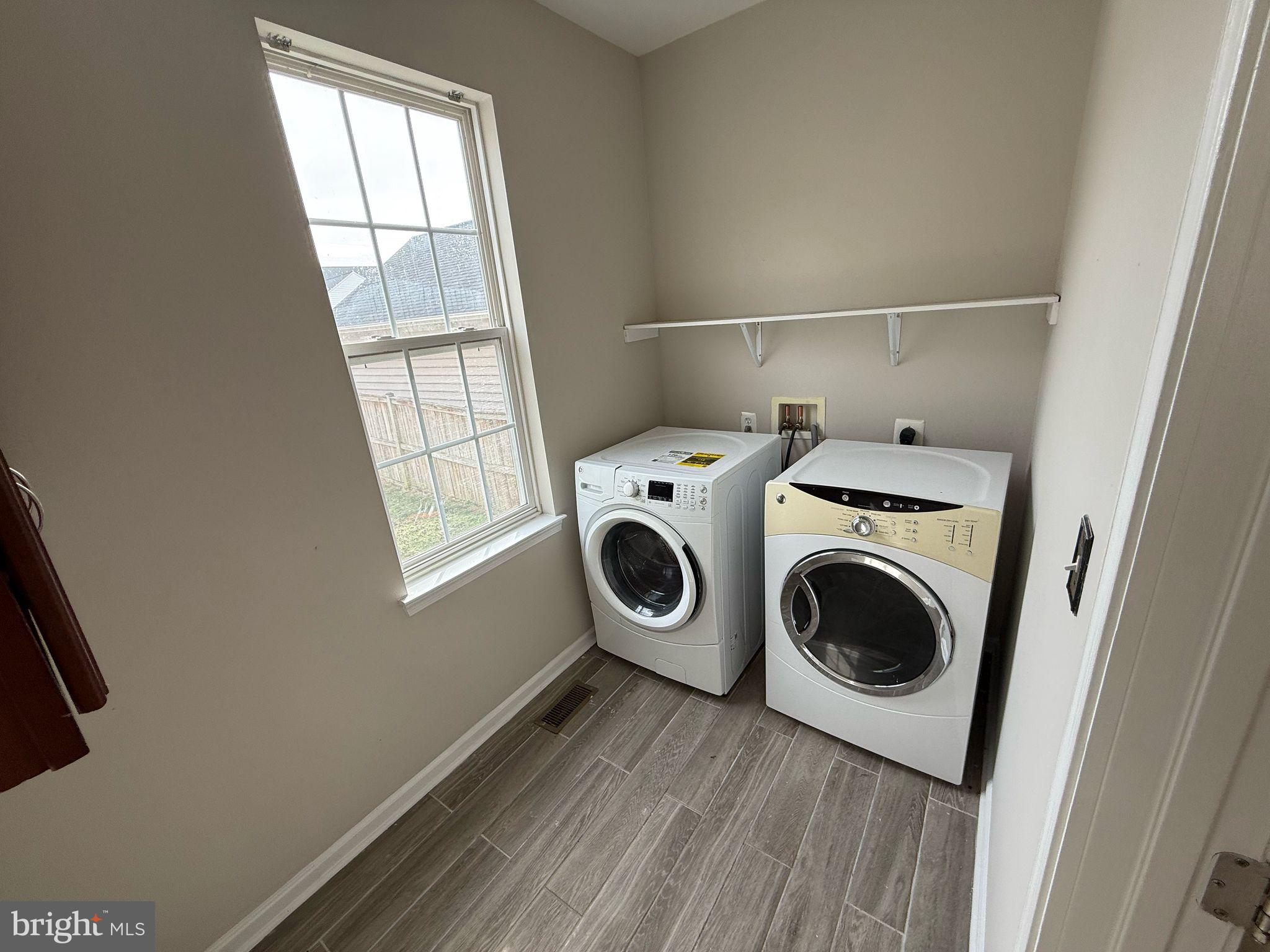 PORT POTOMAC - Residential