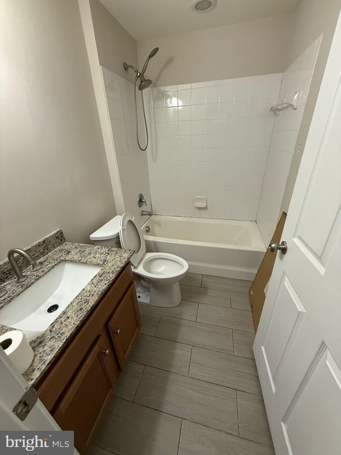 PORT POTOMAC - Residential