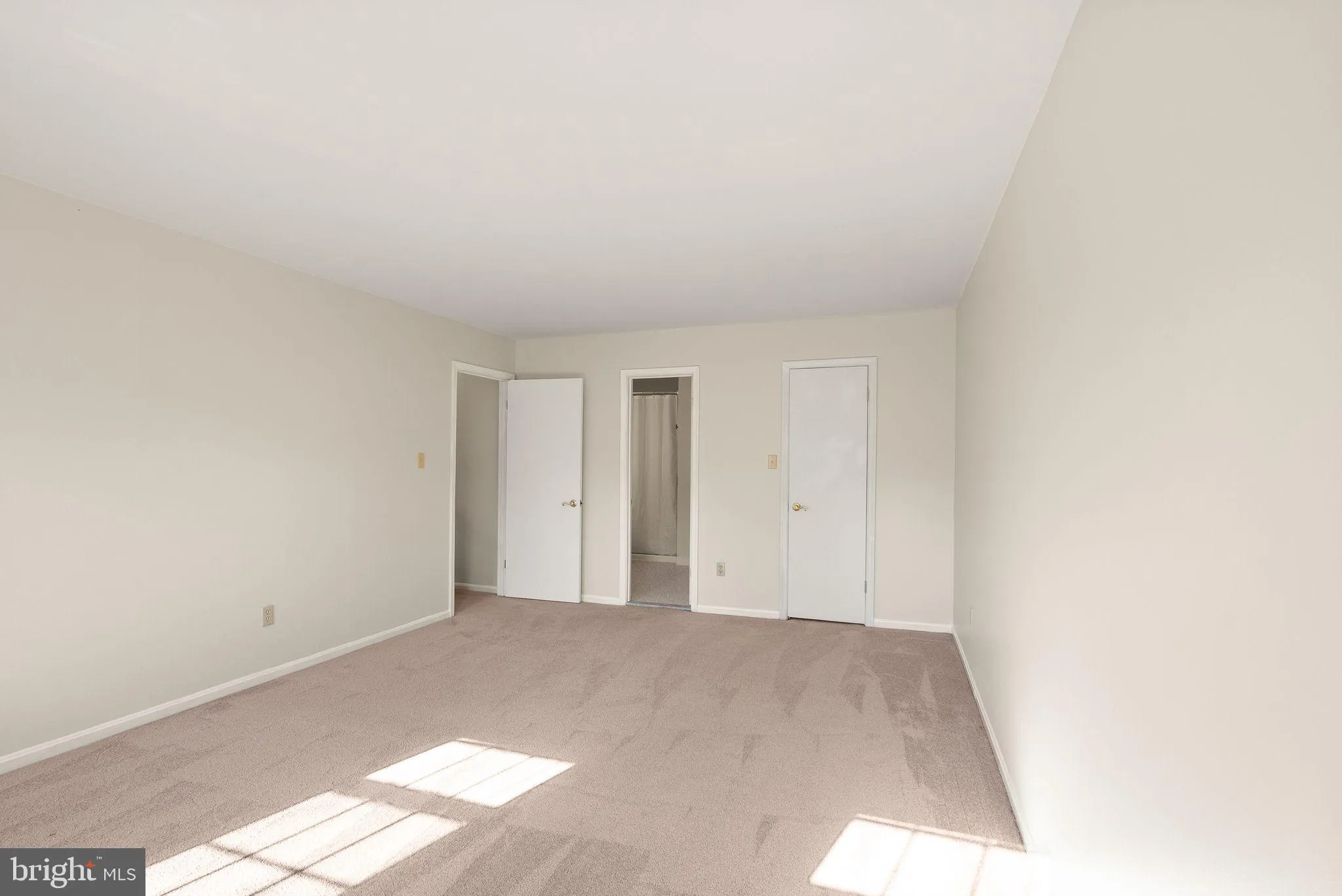 Chantilly, Virginia 20151, United States, 4 Bedrooms Bedrooms, ,4 BathroomsBathrooms,Residential,Coming Soon,237886