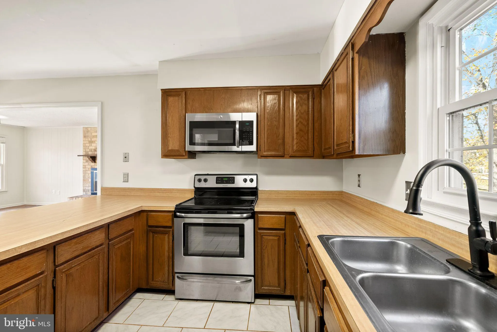 Chantilly, Virginia 20151, United States, 4 Bedrooms Bedrooms, ,4 BathroomsBathrooms,Residential,Coming Soon,237886