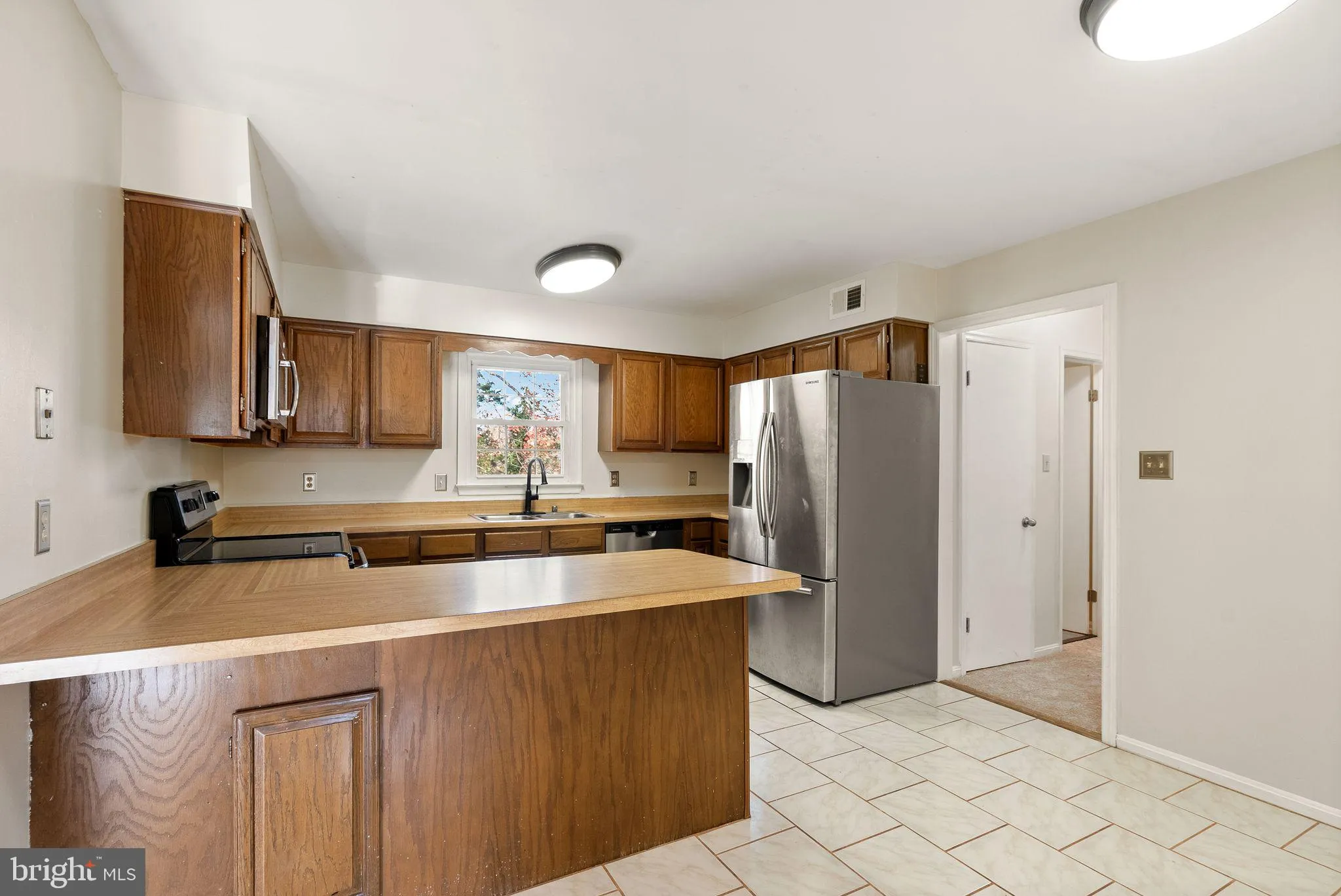 Chantilly, Virginia 20151, United States, 4 Bedrooms Bedrooms, ,4 BathroomsBathrooms,Residential,Coming Soon,237886