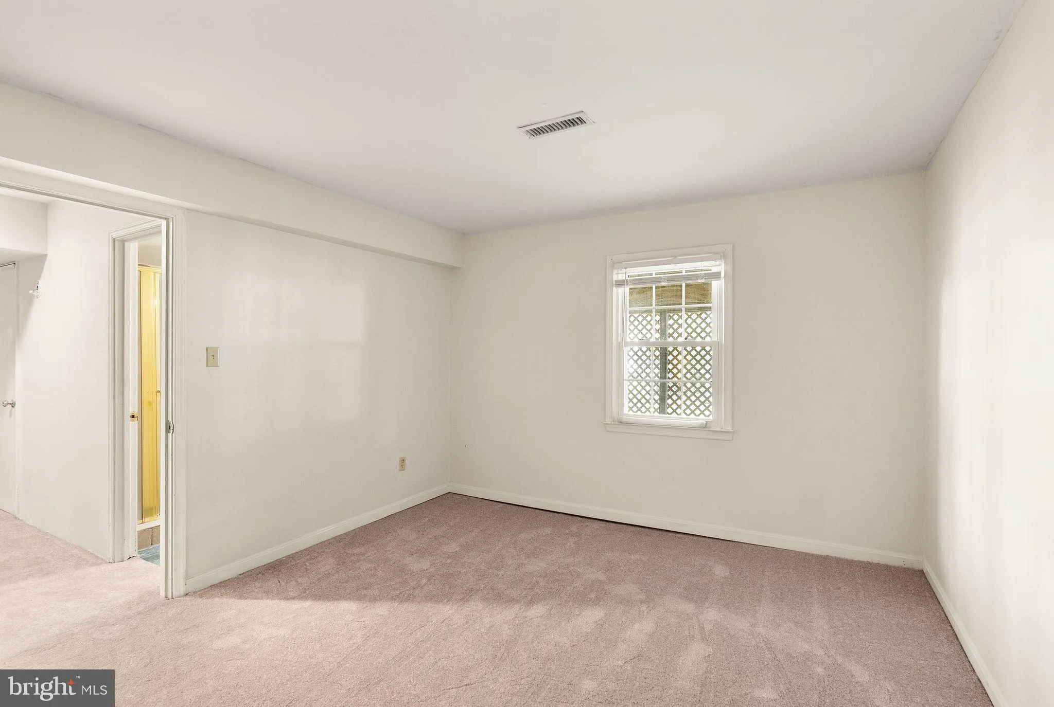 Chantilly, Virginia 20151, United States, 4 Bedrooms Bedrooms, ,4 BathroomsBathrooms,Residential,Coming Soon,237886