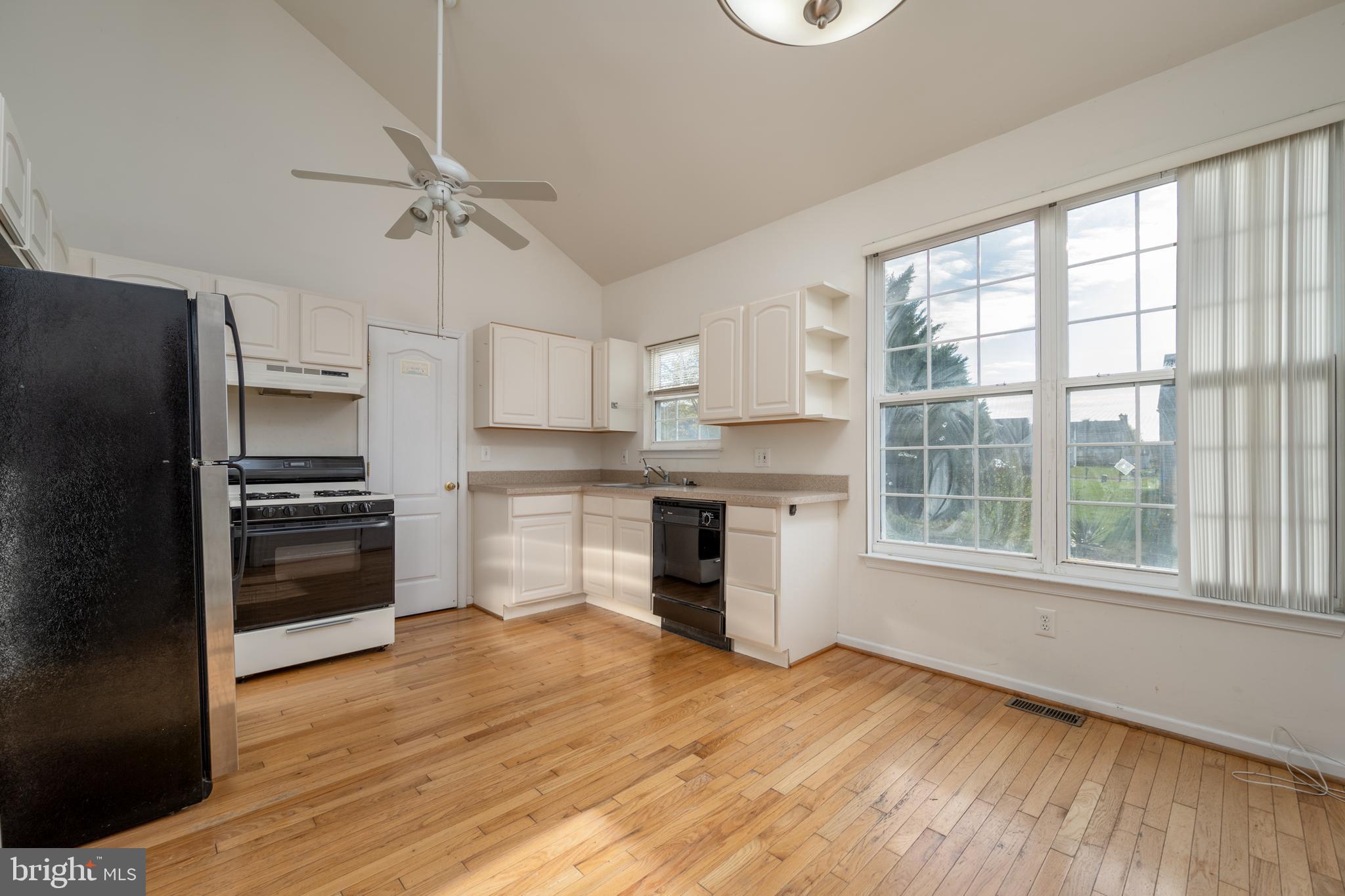 MEADOWS AT SHAWNEE - Residential