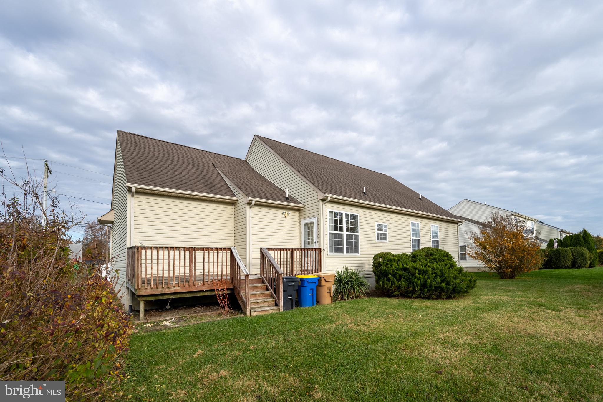 MEADOWS AT SHAWNEE - Residential