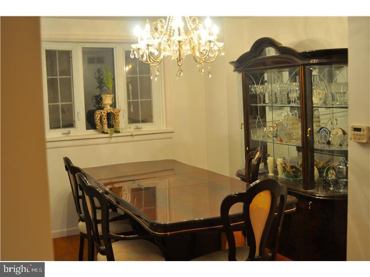 YORKTOWN - Residential