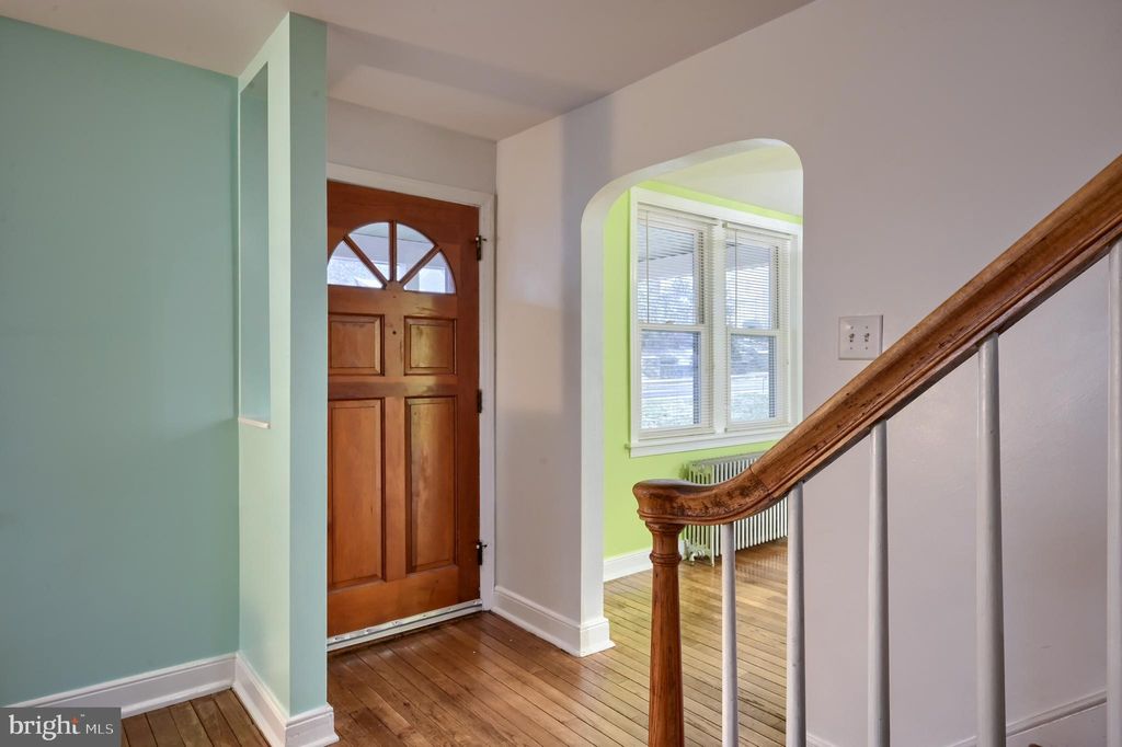 Photo of 33 BLUE ROCK RD, MILLERSVILLE, PA 17551 (MLS # PALA2030168)