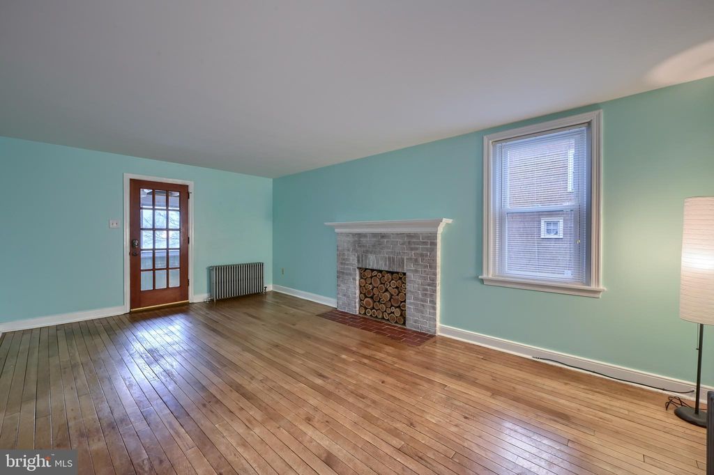 Photo of 33 BLUE ROCK RD, MILLERSVILLE, PA 17551 (MLS # PALA2030168)