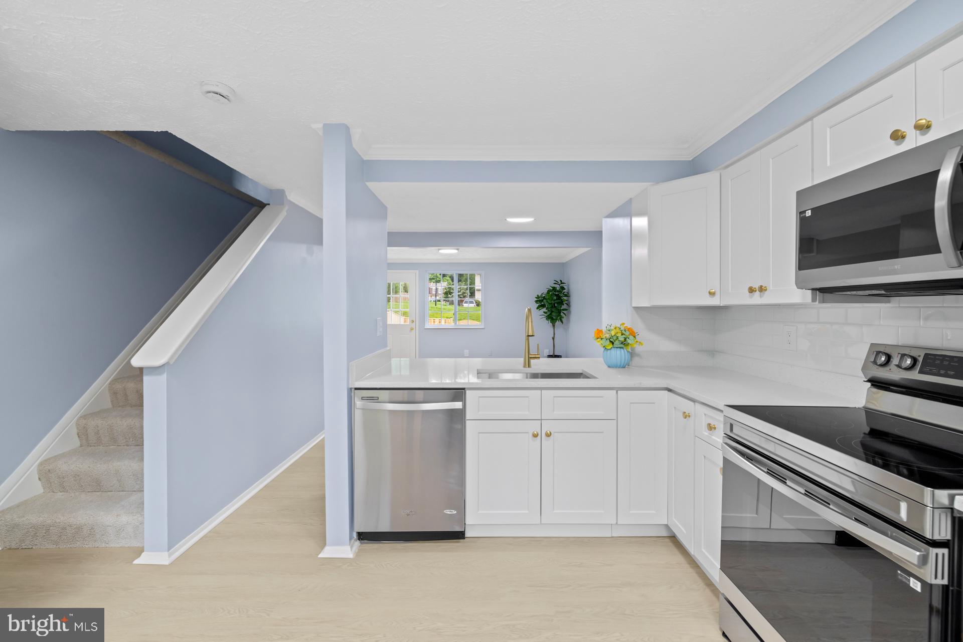 8318 BROOKVALE COURT